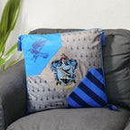 Imagen del producto Harry Potter - Almohada de lujo Ravenclaw con borlas