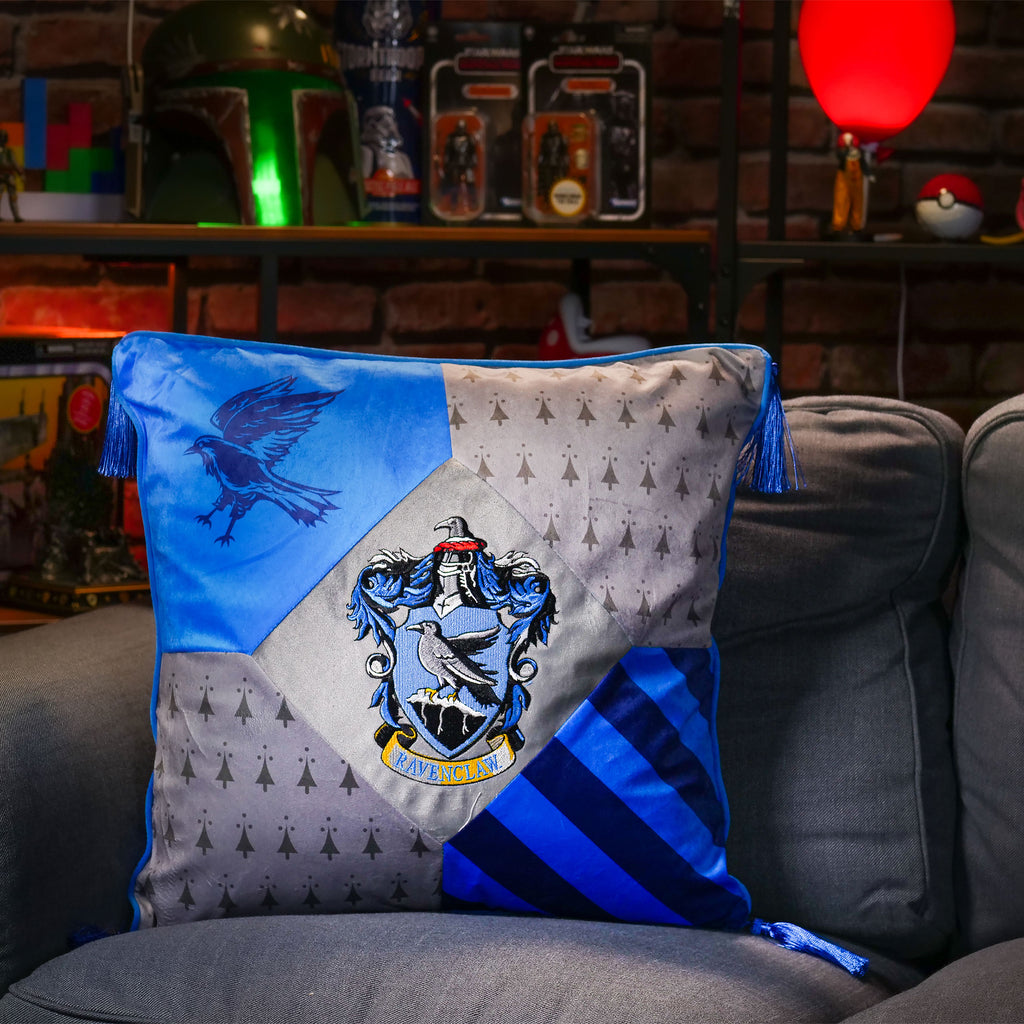 Imagen del producto Harry Potter - Almohada de lujo Ravenclaw con borlas
