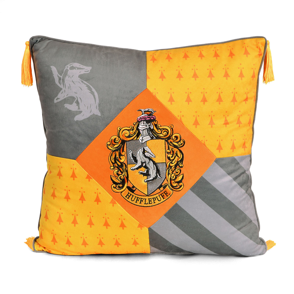 Imagen del producto Harry Potter - Almohada Hufflepuff con borlas deluxe