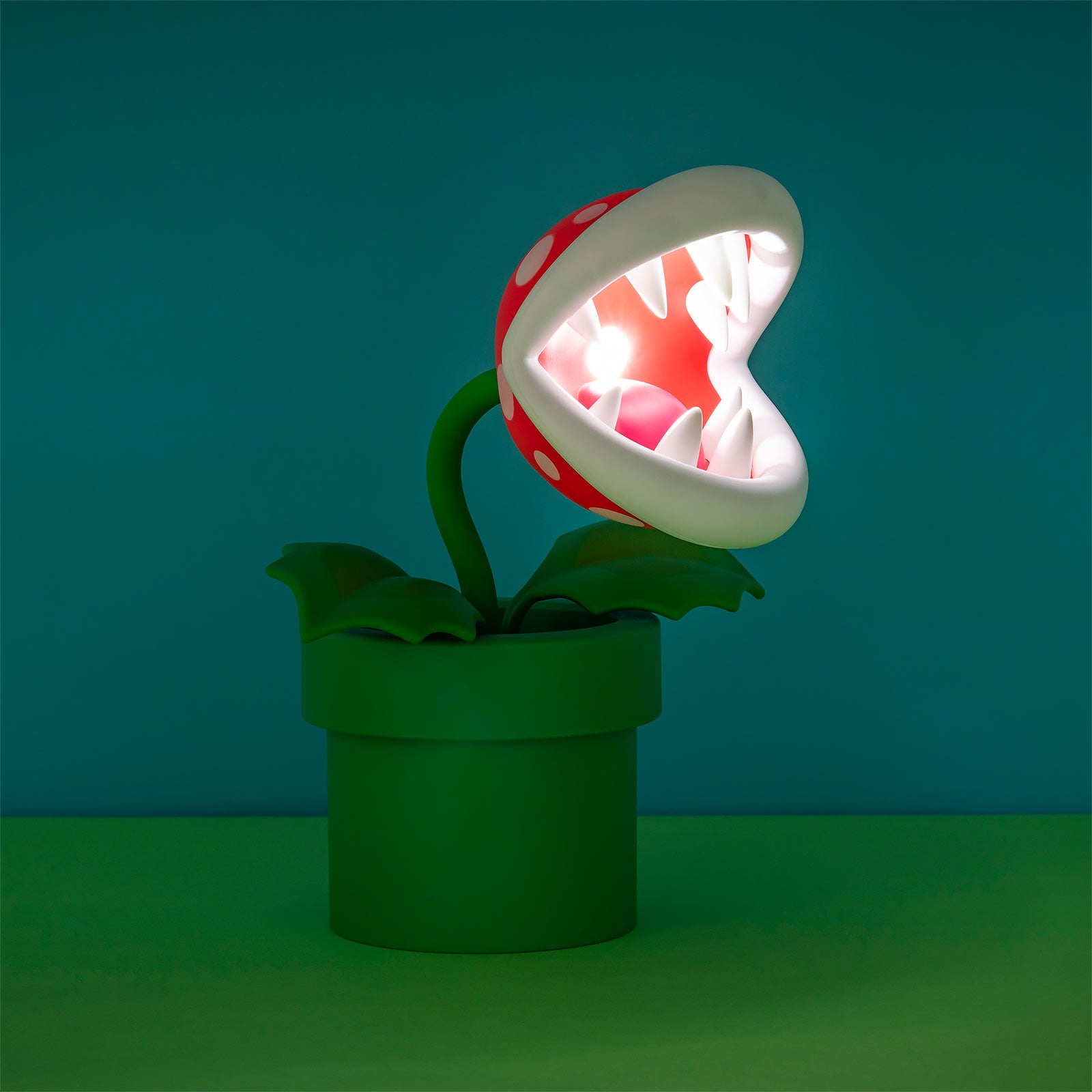 Product image Super Mario - Piranha Plant Table Lamp