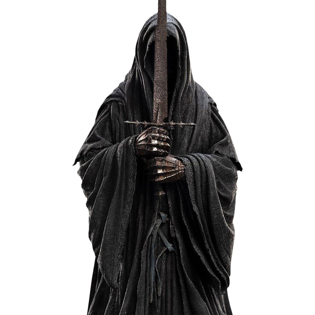 Imagen del producto El Señor de los Anillos - Nazgûl Classic Series Figura Deluxe 46 cm