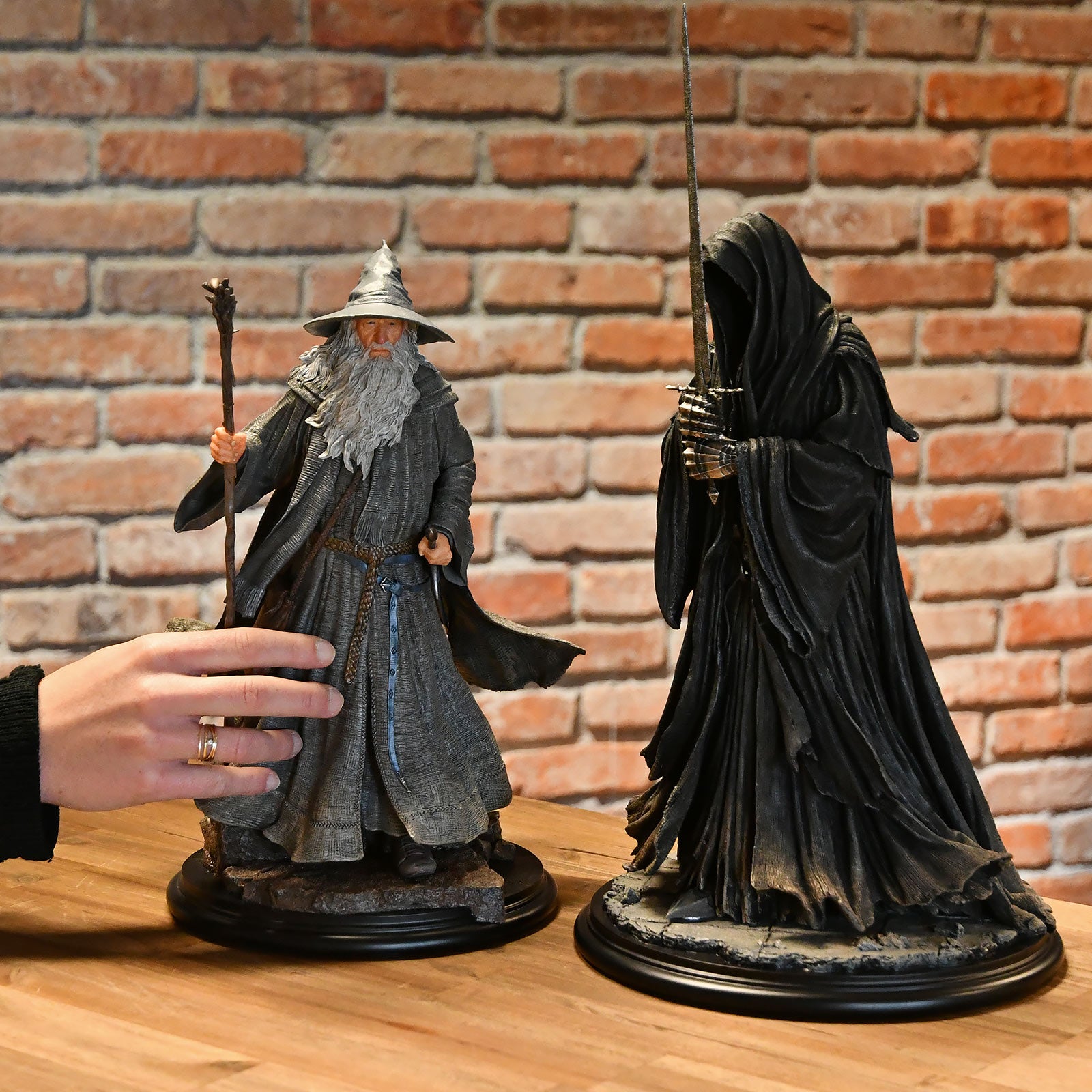 Imagen del producto El Señor de los Anillos - Nazgûl Classic Series Figura Deluxe 46 cm