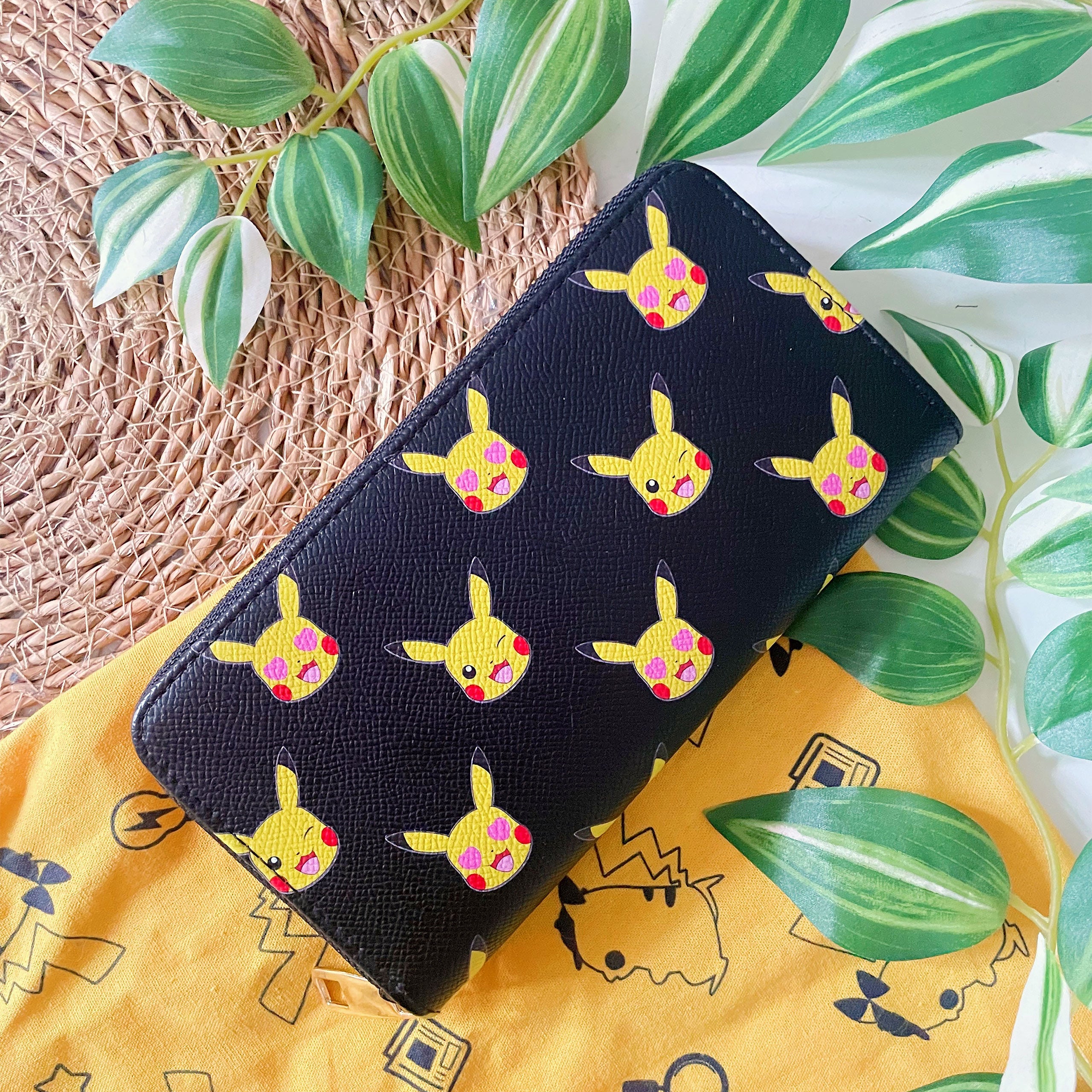 Product image Pokemon - Pikachu Emotes Wallet