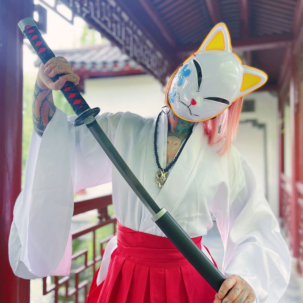 Imagen del producto Réplica de la Katana de Tanjiro Kamado con vaina para fans de Guardianes de la Noche