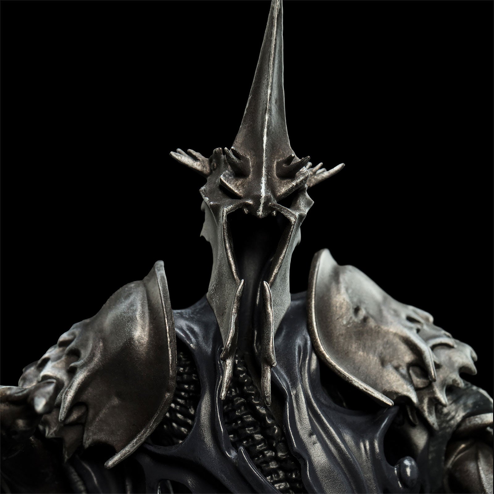 Imagen del producto El Señor de los Anillos - Figura Mini Epics del Rey Brujo de Angmar
