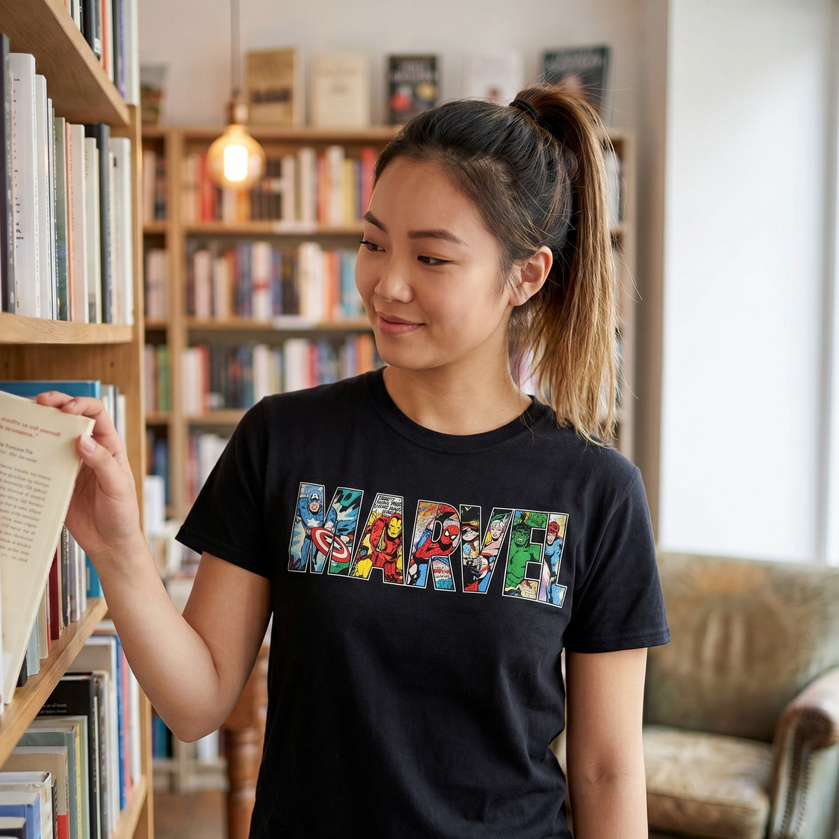 Imagen del producto Marvel - Camiseta negra con logo de Comic Strip