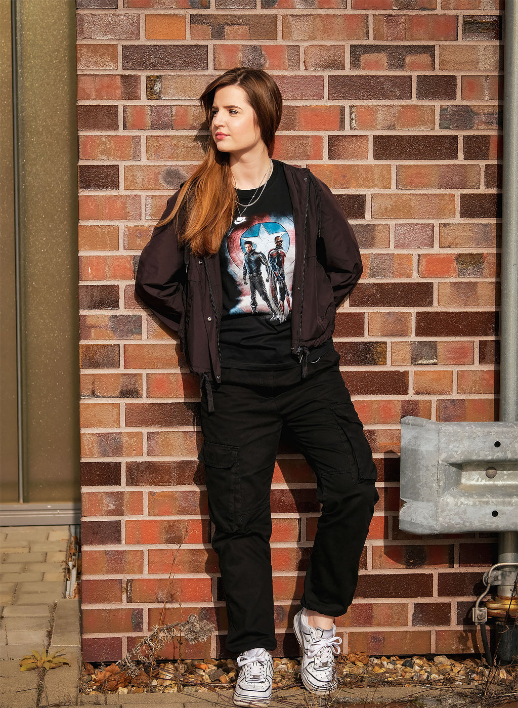 Imagen del producto Marvel - Camiseta negra de The Falcon and the Winter Soldier