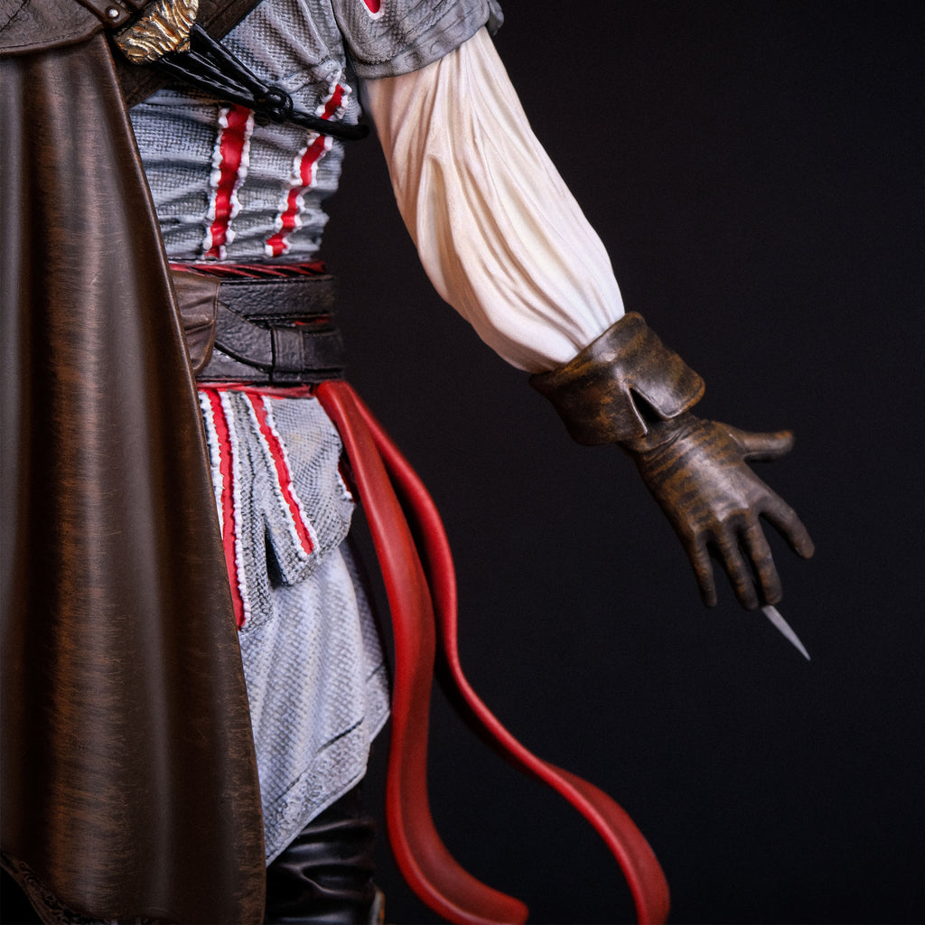 Imagen del producto Assassin's Creed - Figura de Ezio Auditore a escala de arte de lujo de 31 cm