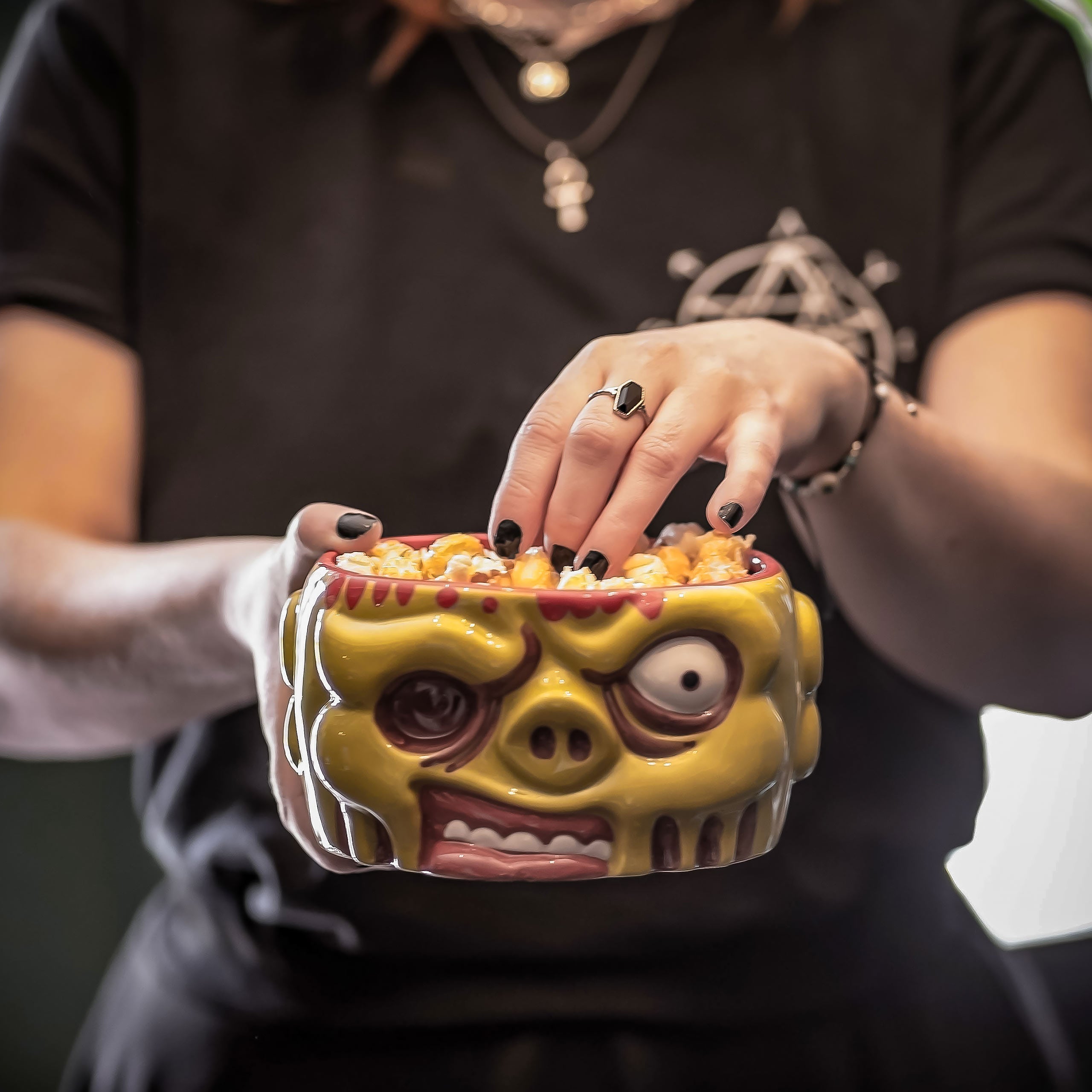 Imagen del producto Taza 3D de cabeza de zombi