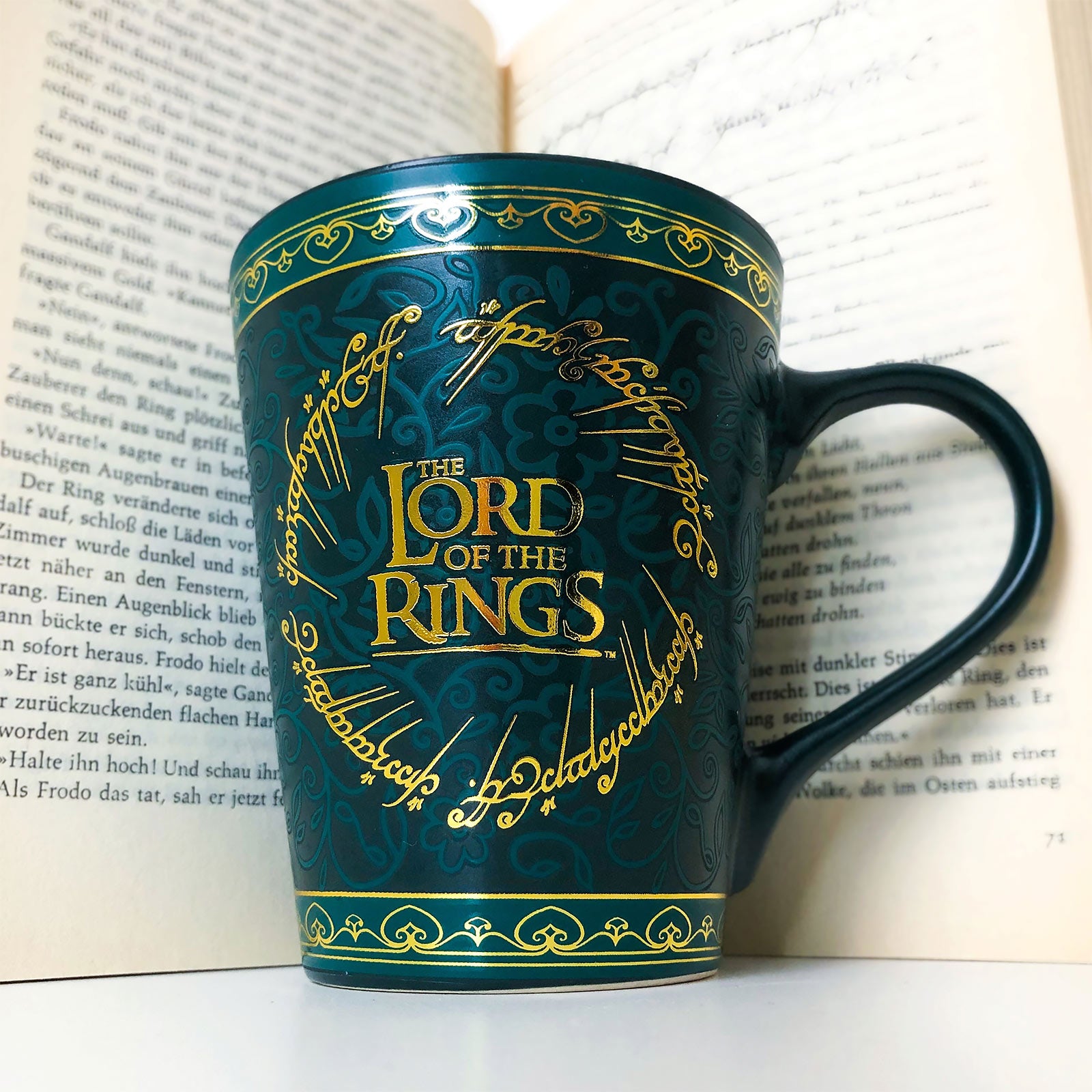 Imagen del producto El Señor de los Anillos - Taza con Broche de Hoja