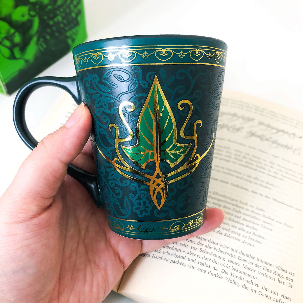 Imagen del producto El Señor de los Anillos - Taza con Broche de Hoja