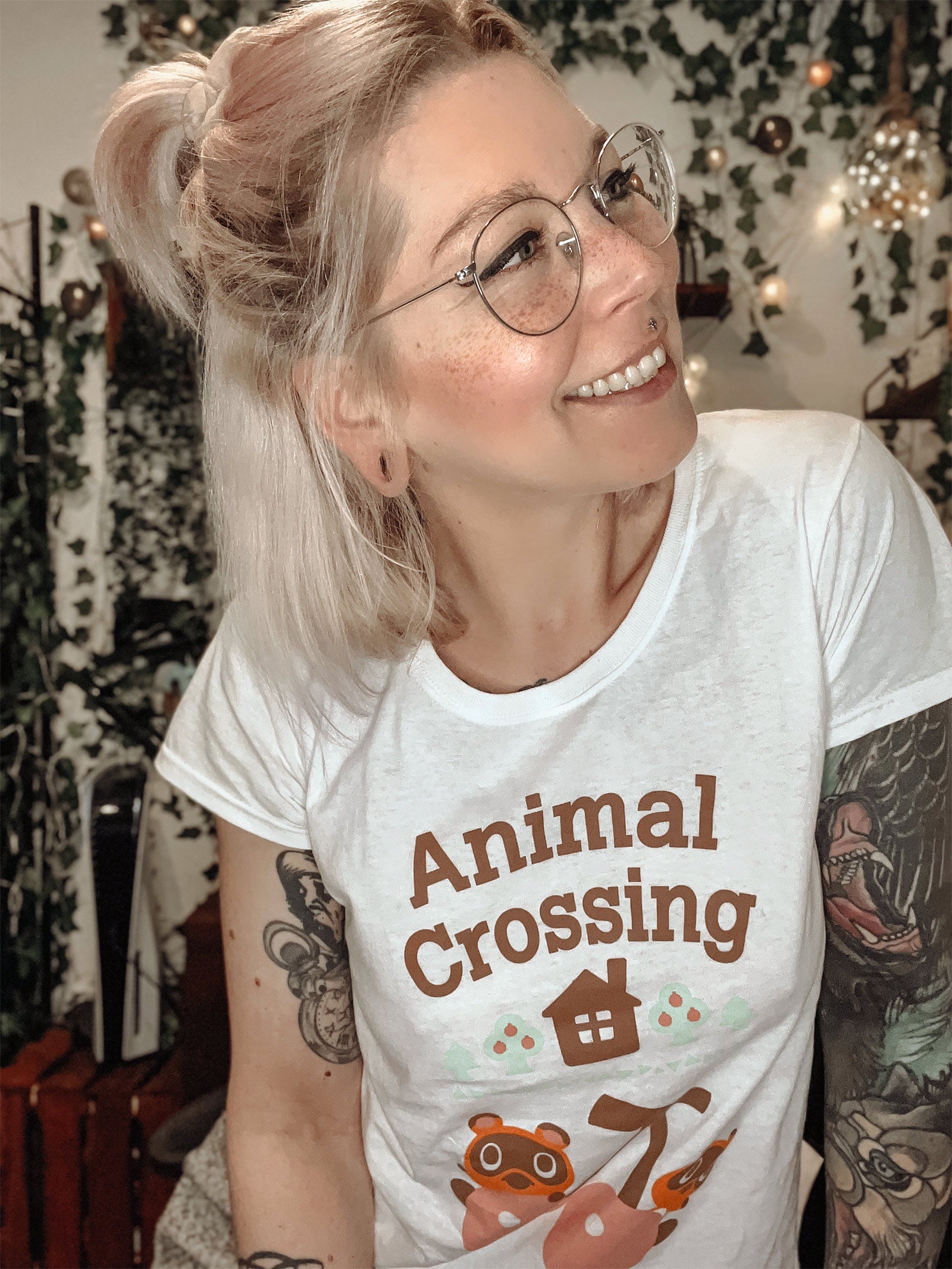 Imagen del producto Animal Crossing - Camiseta de mujer Nepp y Schlepp blanca