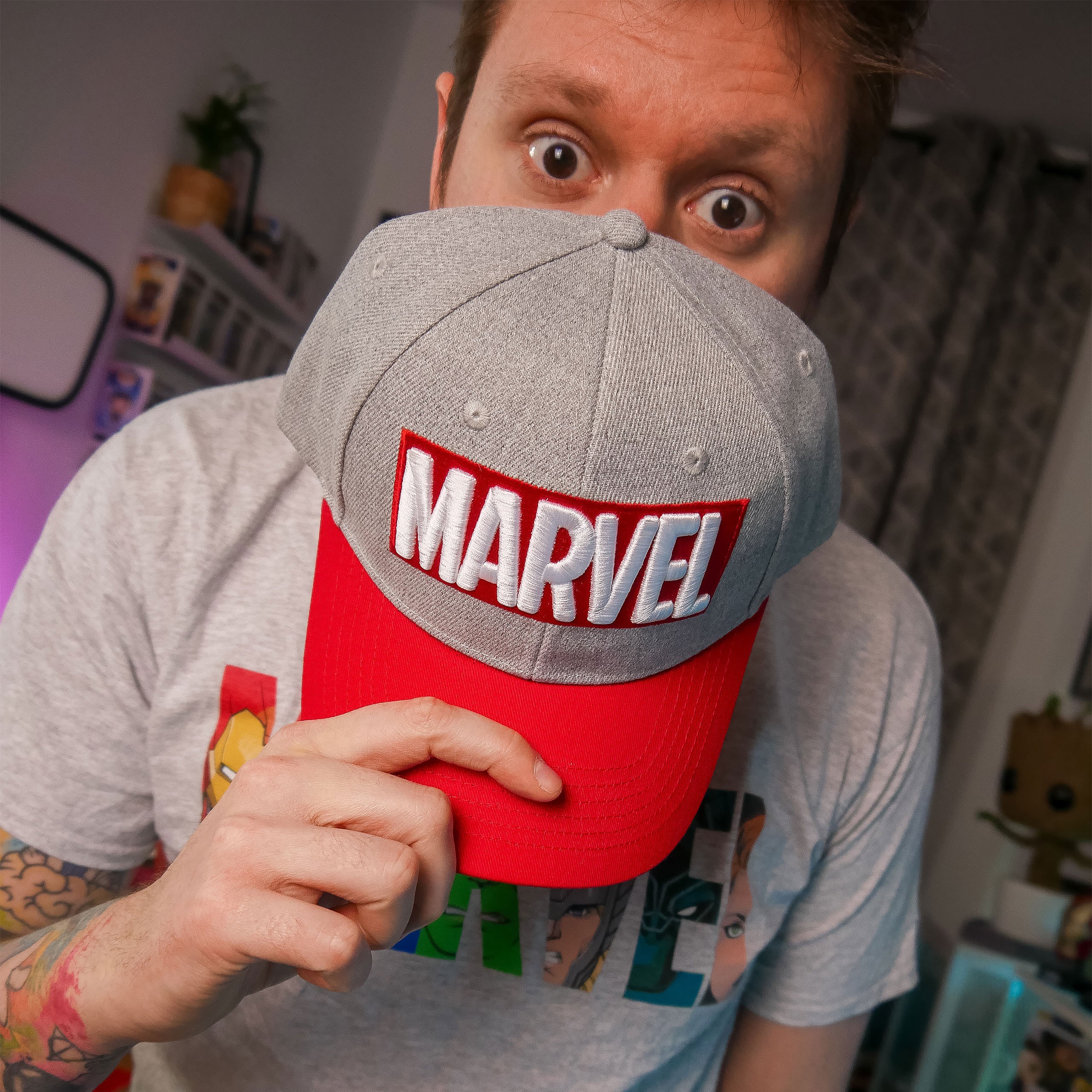 Imagen del producto Marvel - Gorra Base de Logo gris-rojo