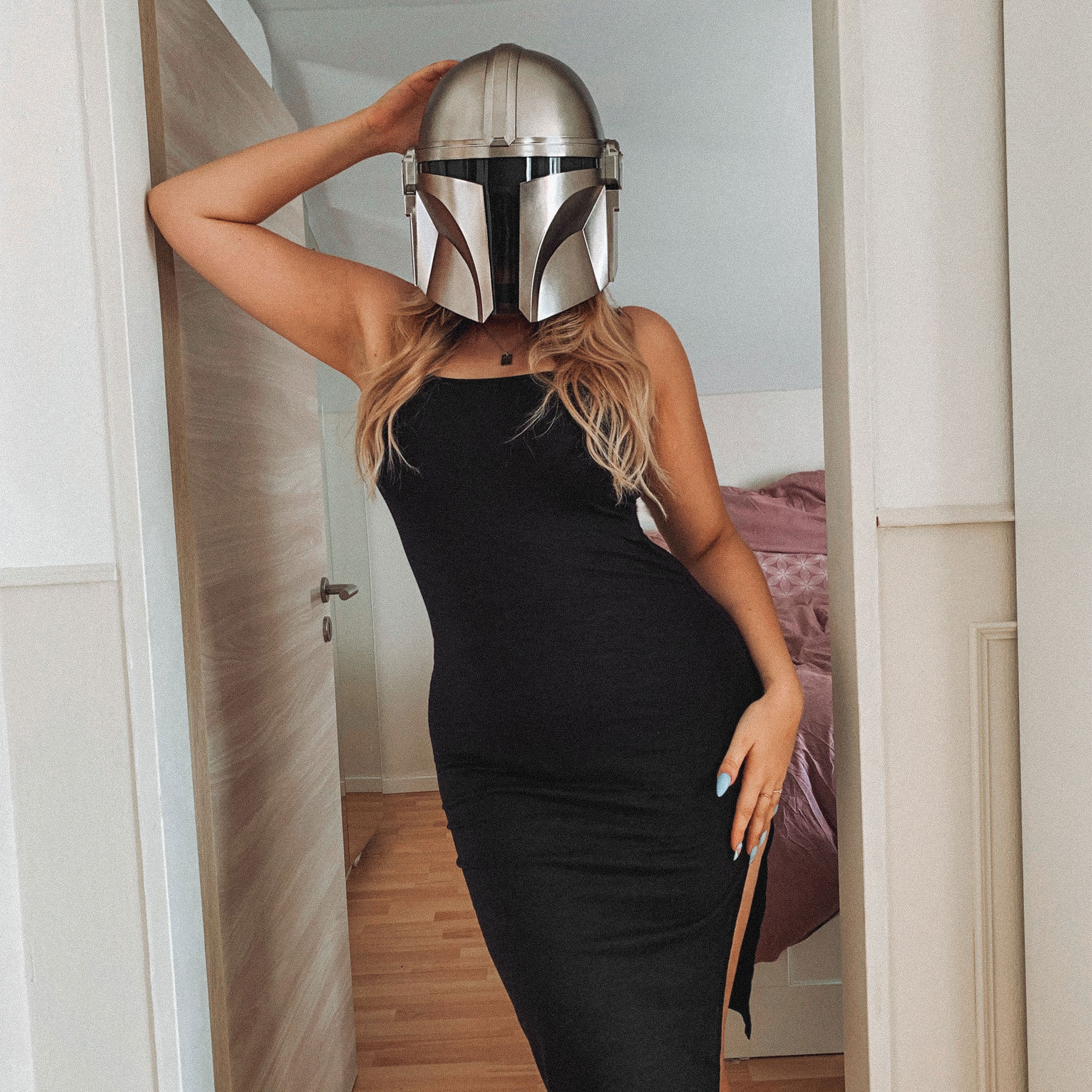 Imagen del producto Réplica del casco The Mandalorian con luz - Star Wars