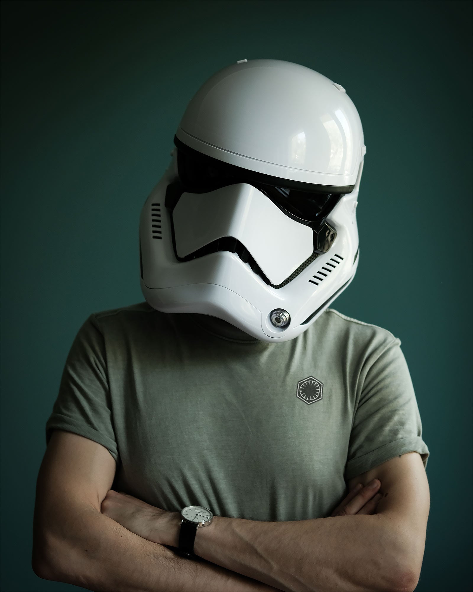Imagen del producto Réplica del casco de Stormtrooper de la Primera Orden con distorsionador de voz - Star Wars