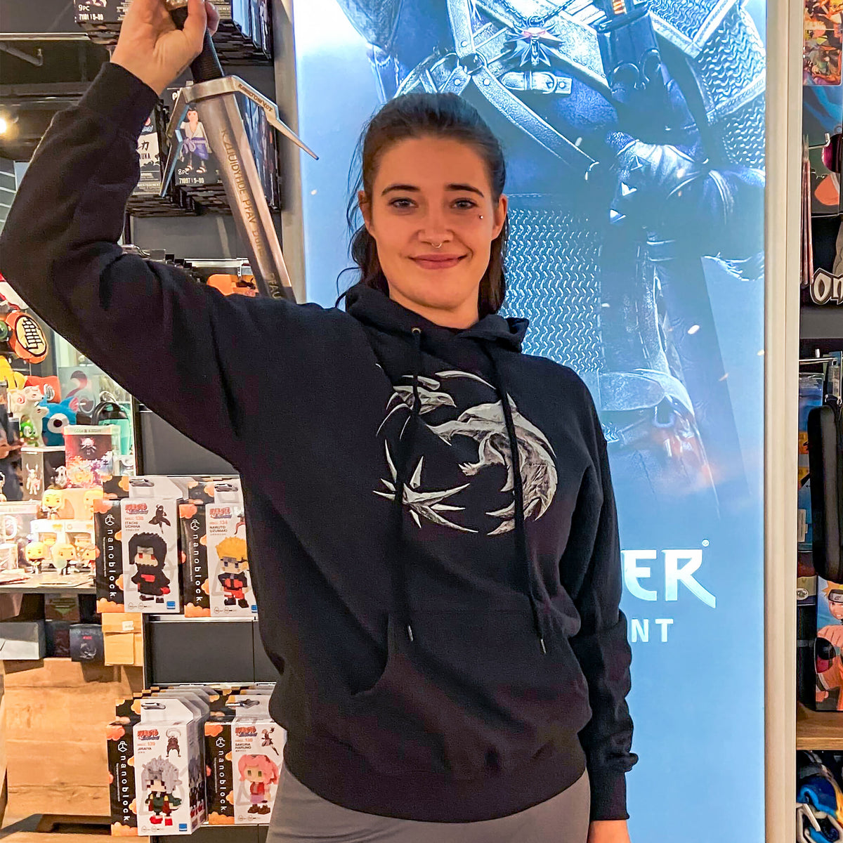 Imagen del producto Witcher - Sudadera con capucha con emblema de lobo negra