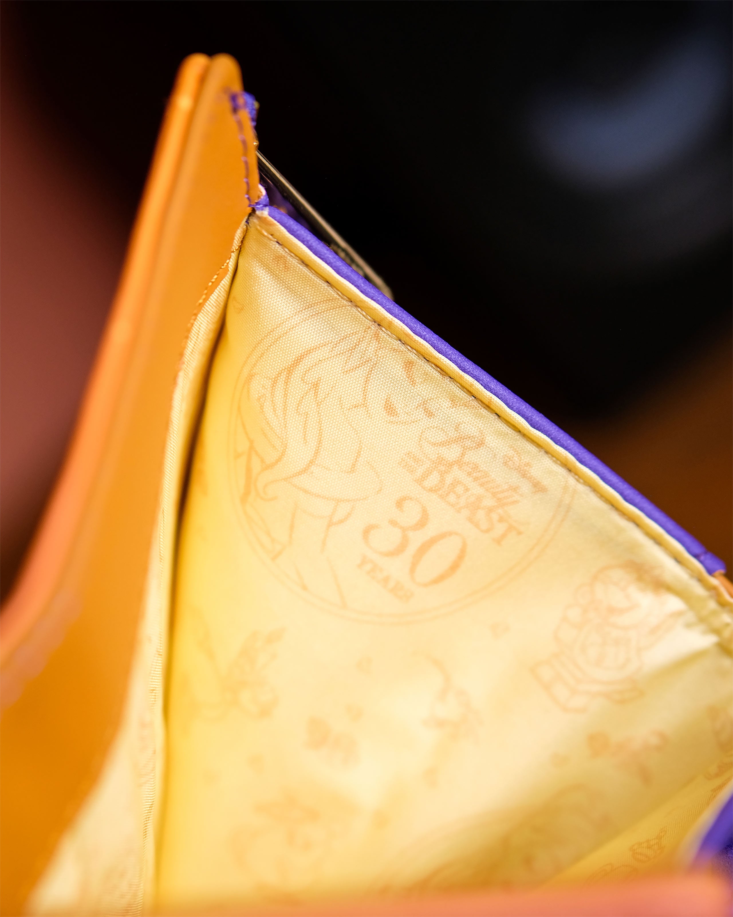 Imagen del producto La Bella y la Bestia - Cartera Love Endures