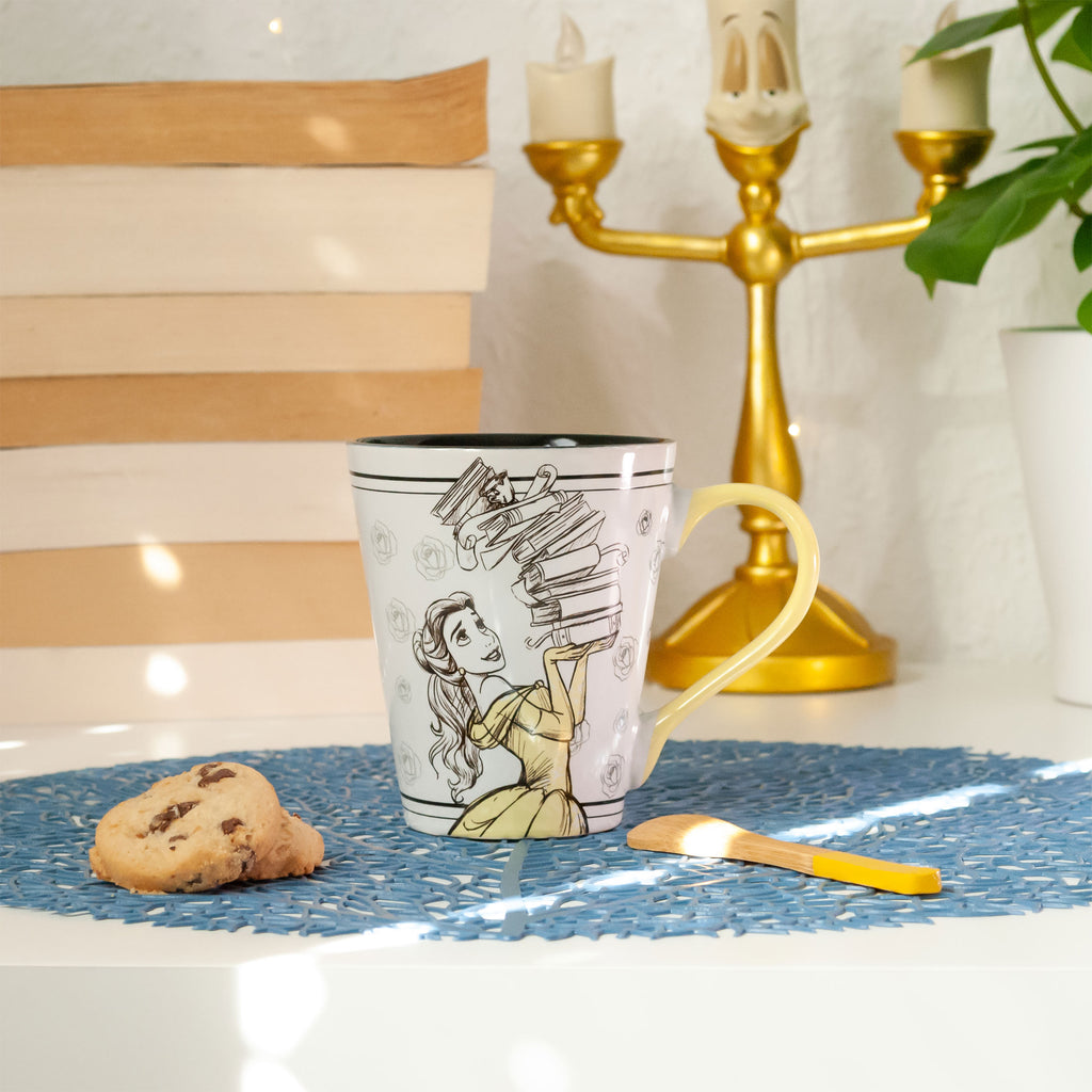 Imagen del producto La Bella y la Bestia - Taza Books Hold Magic