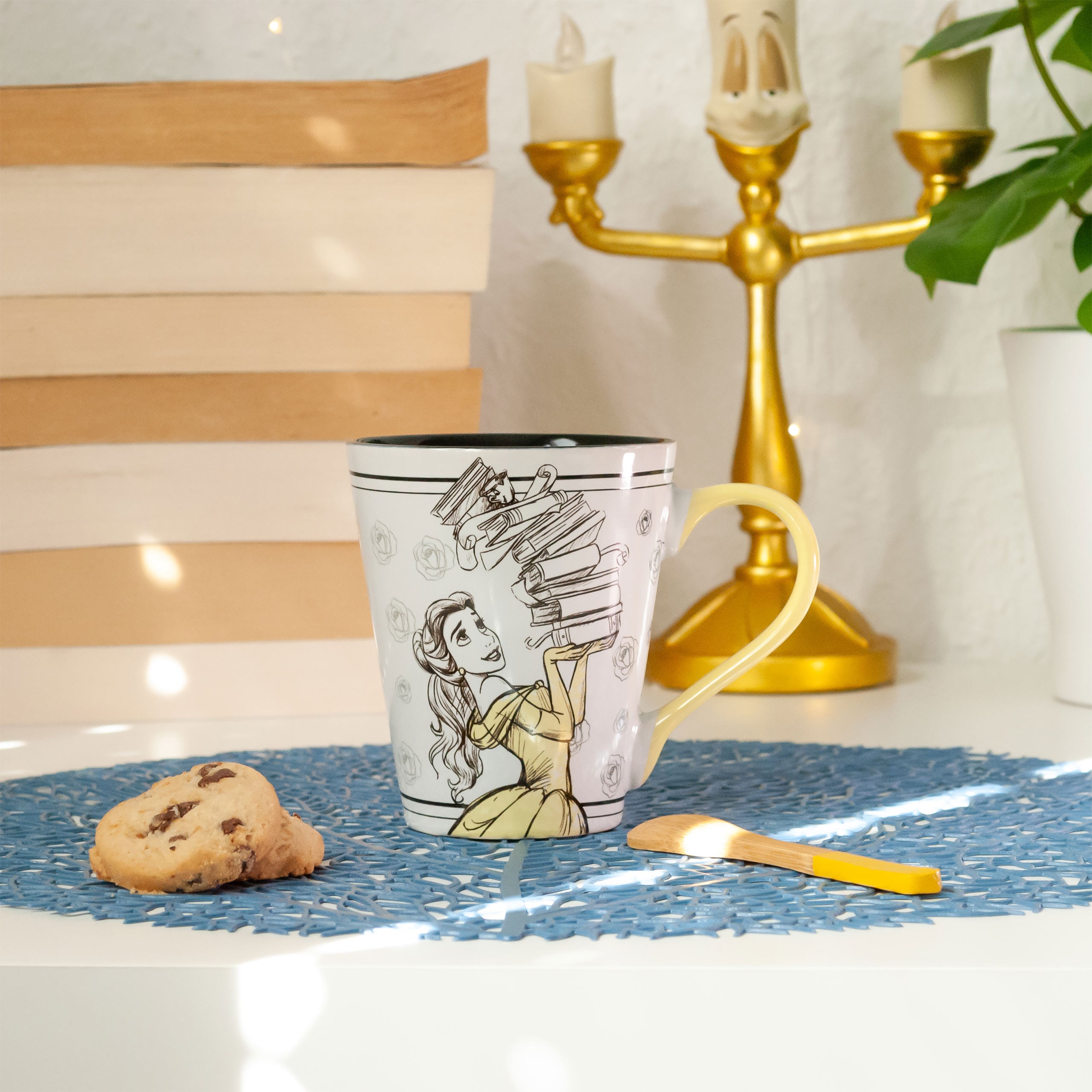 Imagen del producto La Bella y la Bestia - Taza Books Hold Magic