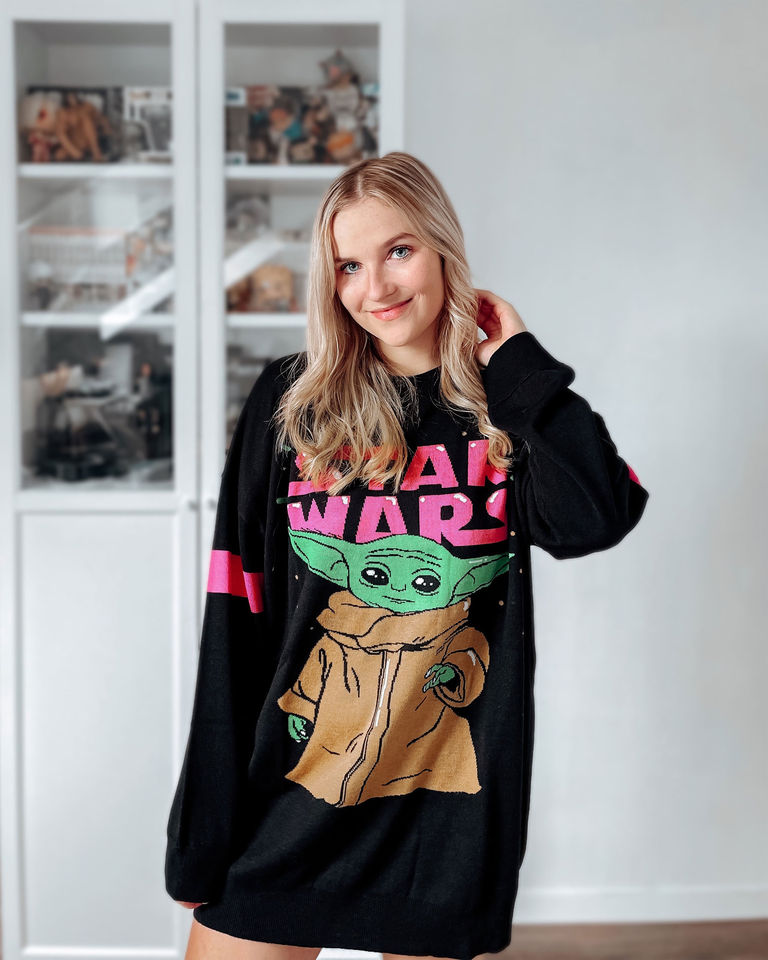 Imagen del producto Sudadera Grogu Oversize negra - Star Wars The Mandalorian