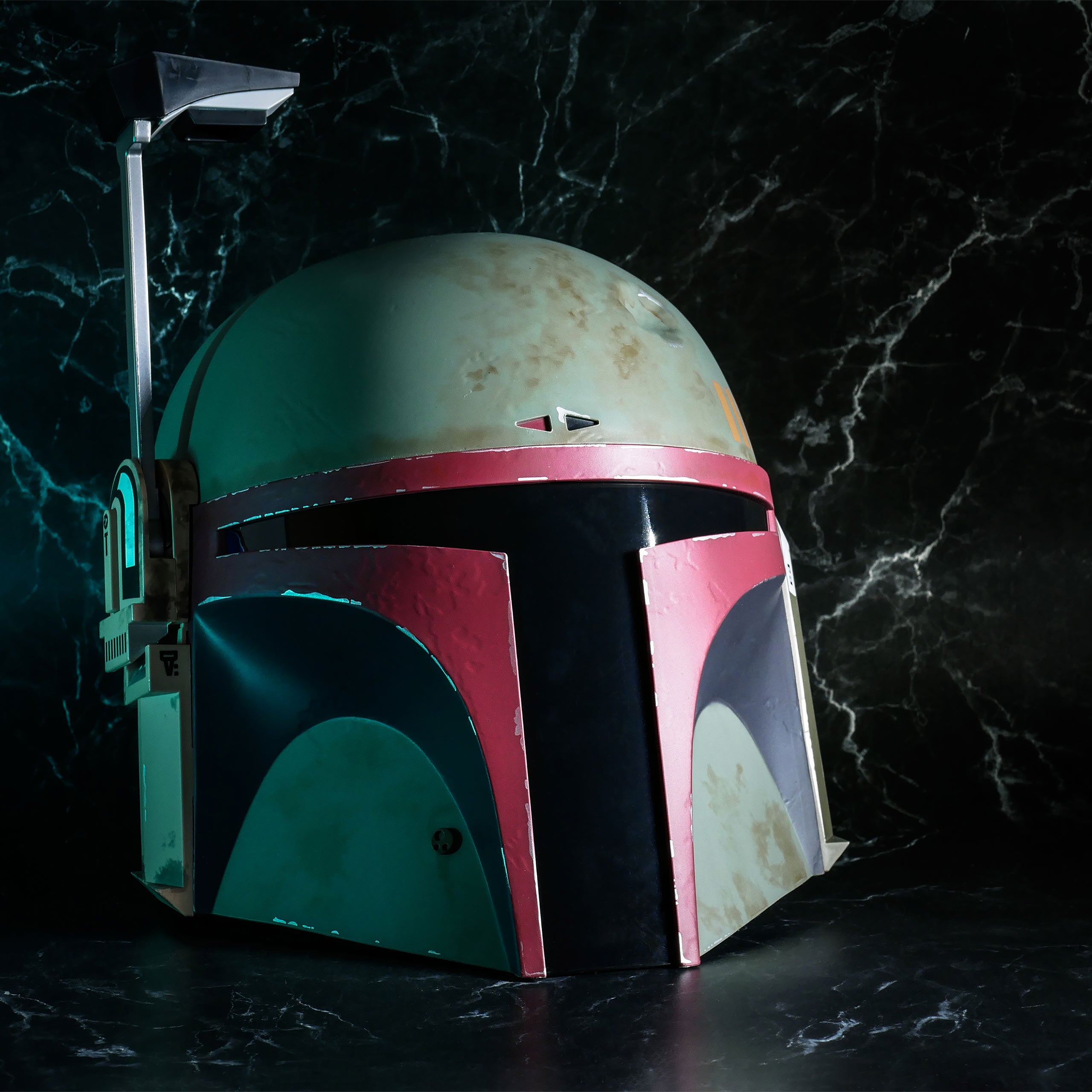 Imagen del producto Réplica de casco premium de Boba Fett Re-Armored con efectos de luz - Star Wars