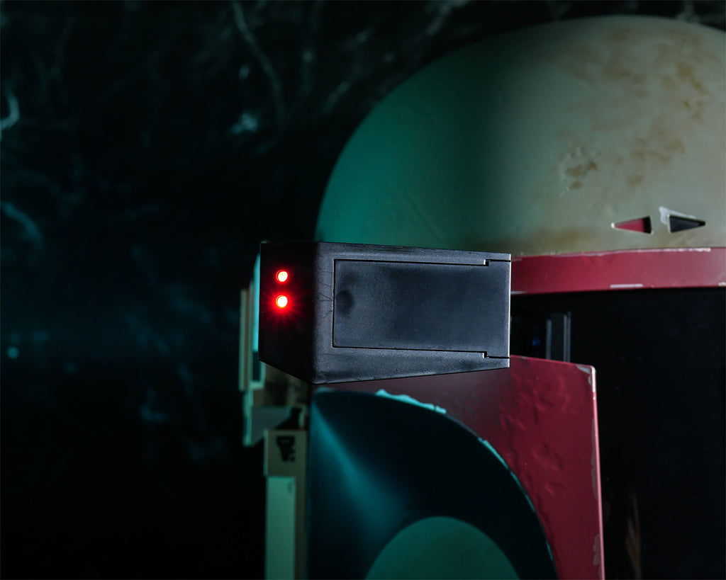 Imagen del producto Réplica de casco premium de Boba Fett Re-Armored con efectos de luz - Star Wars
