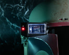 Imagen del producto Réplica de casco premium de Boba Fett Re-Armored con efectos de luz - Star Wars