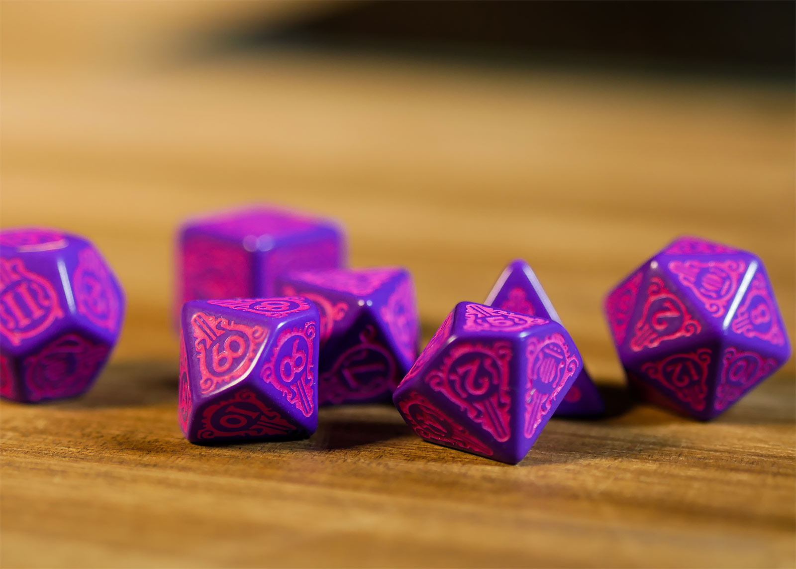 Imagen del producto Witcher - Dandelion Conquistador de Corazones Set de Dados RPG 7 piezas con Moneda de Colección