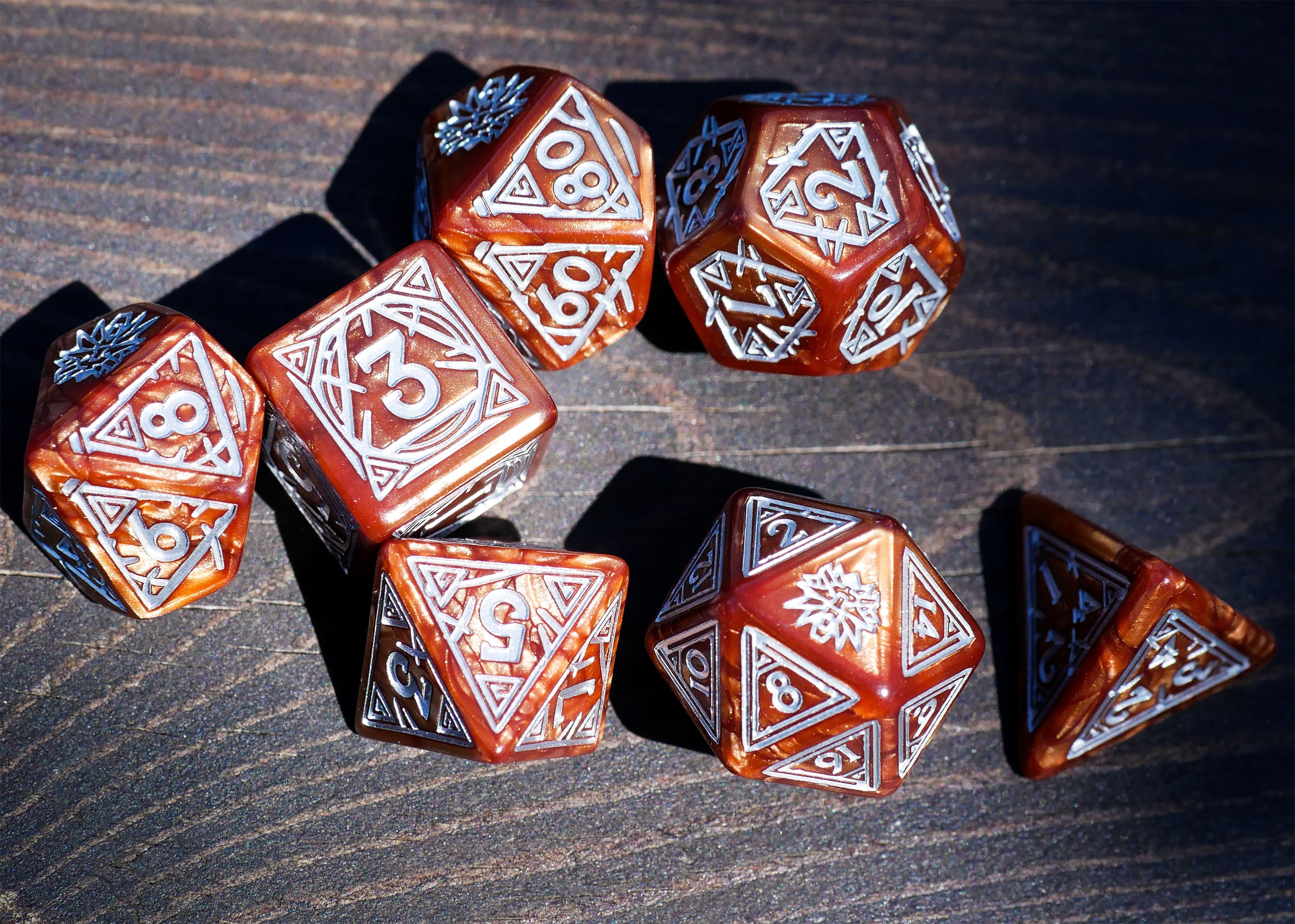 Imagen del producto Witcher - Geralt Monster Slayer RPG Set de Dados 7 piezas con Moneda de Colección