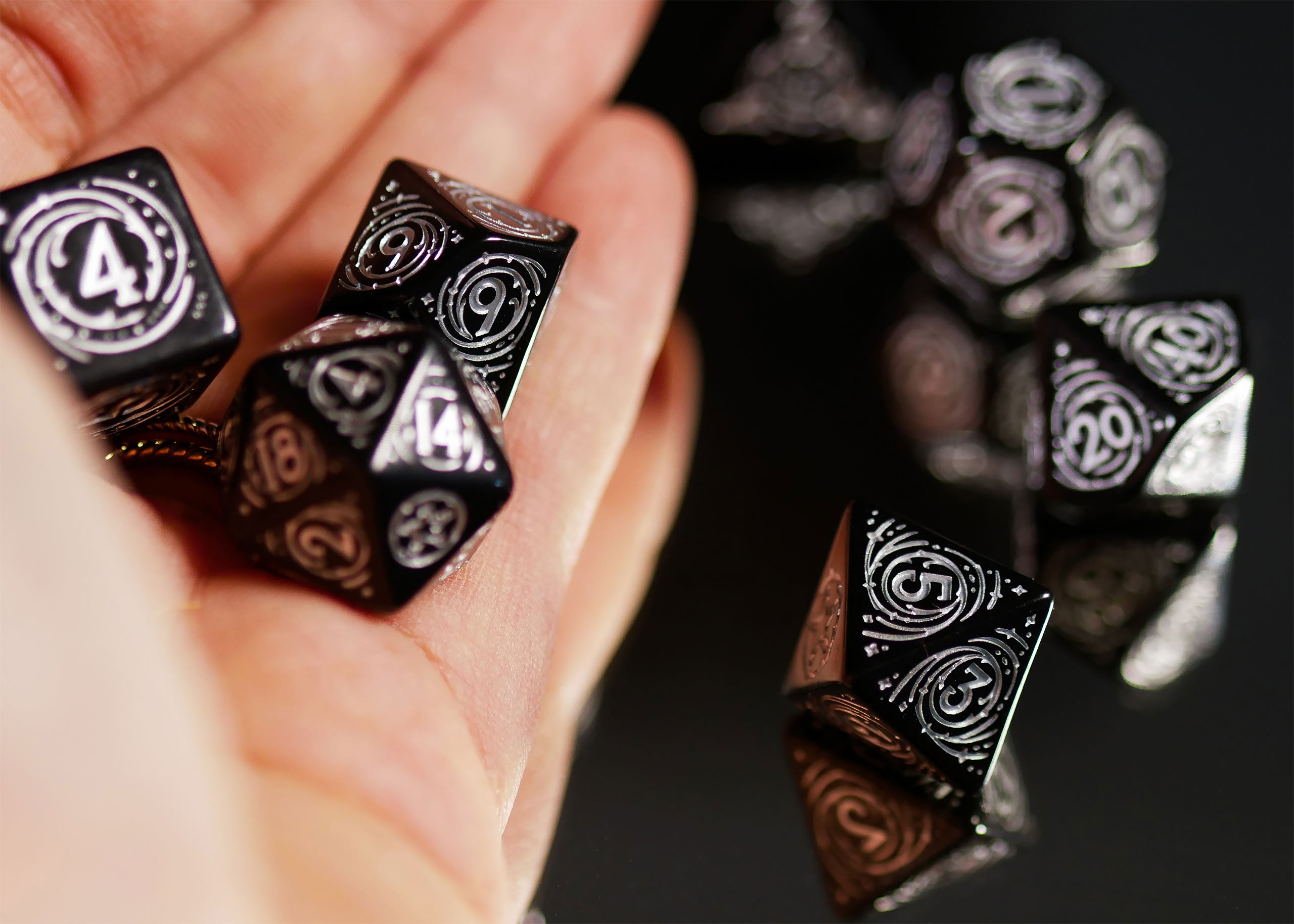 Imagen del producto Witcher - Yennefer Obsidian Star RPG Set de Dados de 7 piezas con Moneda de Colección