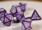 Imagen del producto Witcher - Yennefer Lilac & Gooseberries RPG Set de Dados 7 piezas con Moneda de Colección