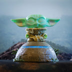Imagen del producto Grogu usando la Fuerza Figura Funko Pop con efectos de luz y sonido - Star Wars The Mandalorian