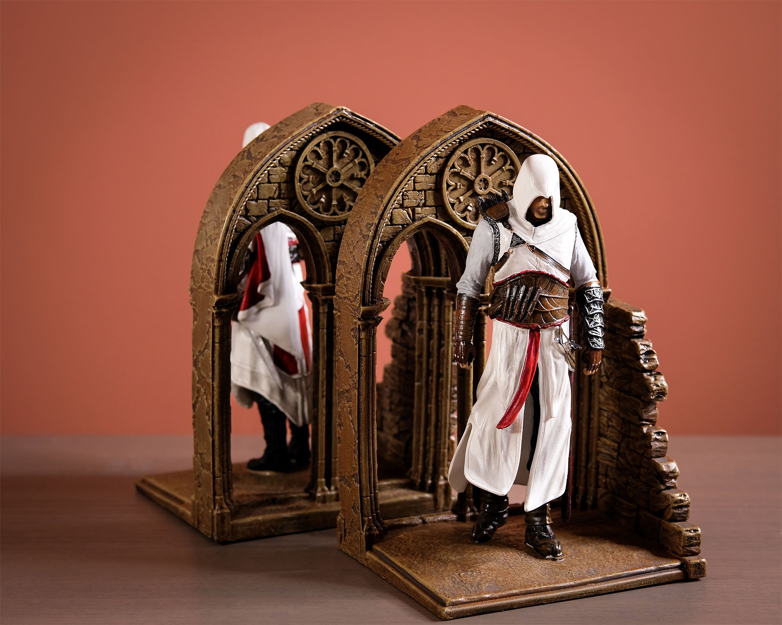 Imagen del producto Assassin's Creed - Sujetalibros de Altair y Ezio