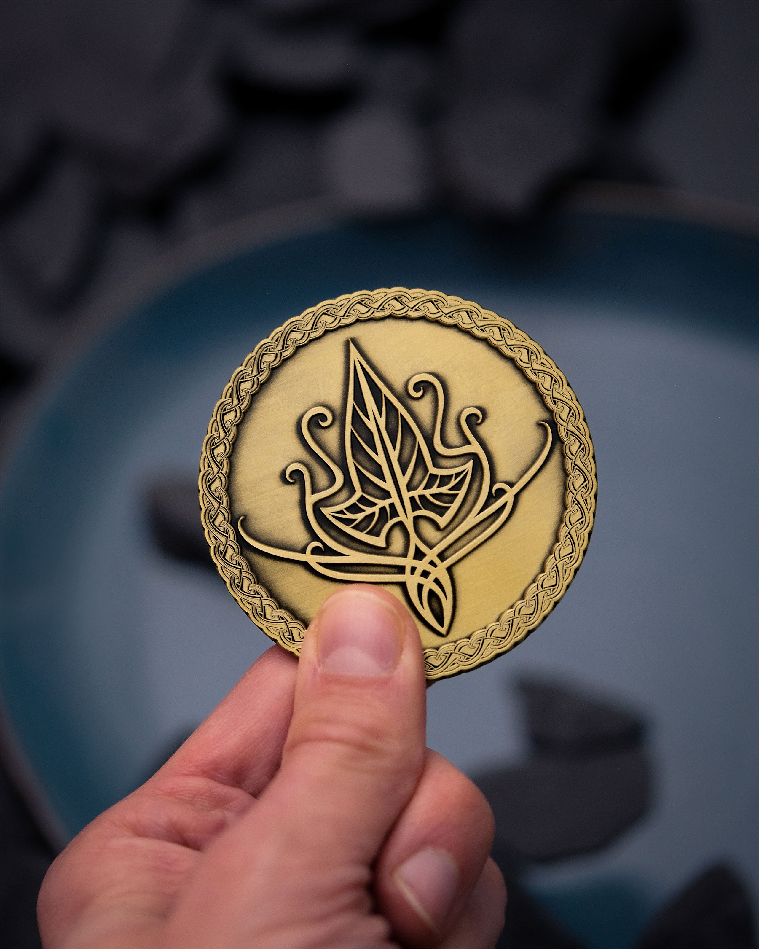 Imagen del producto El Señor de los Anillos - Moneda Coleccionable Broche de Hoja