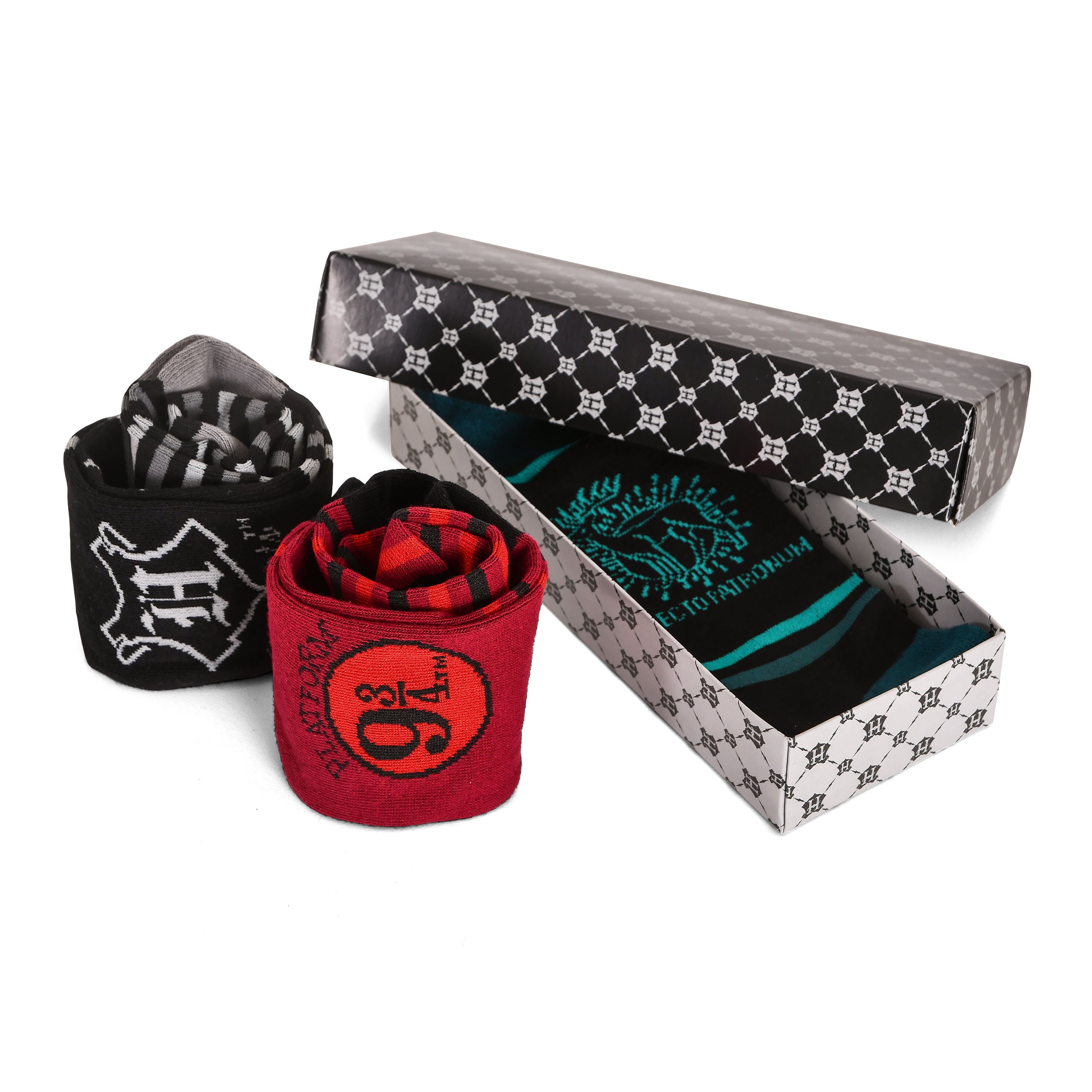 Imagen del producto Conjunto de 3 calcetines de Hogwarts en caja de regalo - Harry Potter