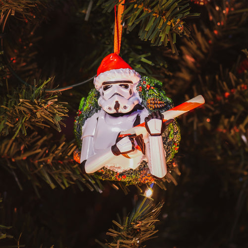 Imagen del producto Adorno de Árbol de Navidad con Stormtrooper y Corona Navideña - Star Wars
