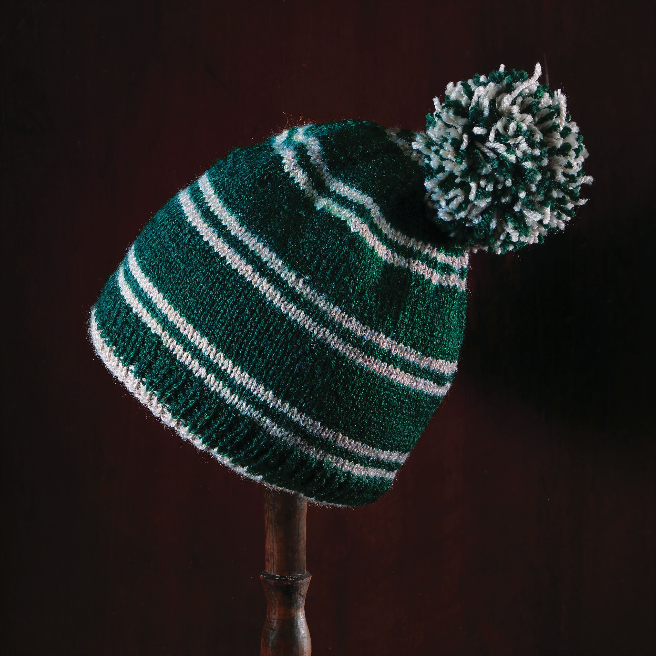 Product image Slytherin Bobble Hat Knitting Set - Harry Potter