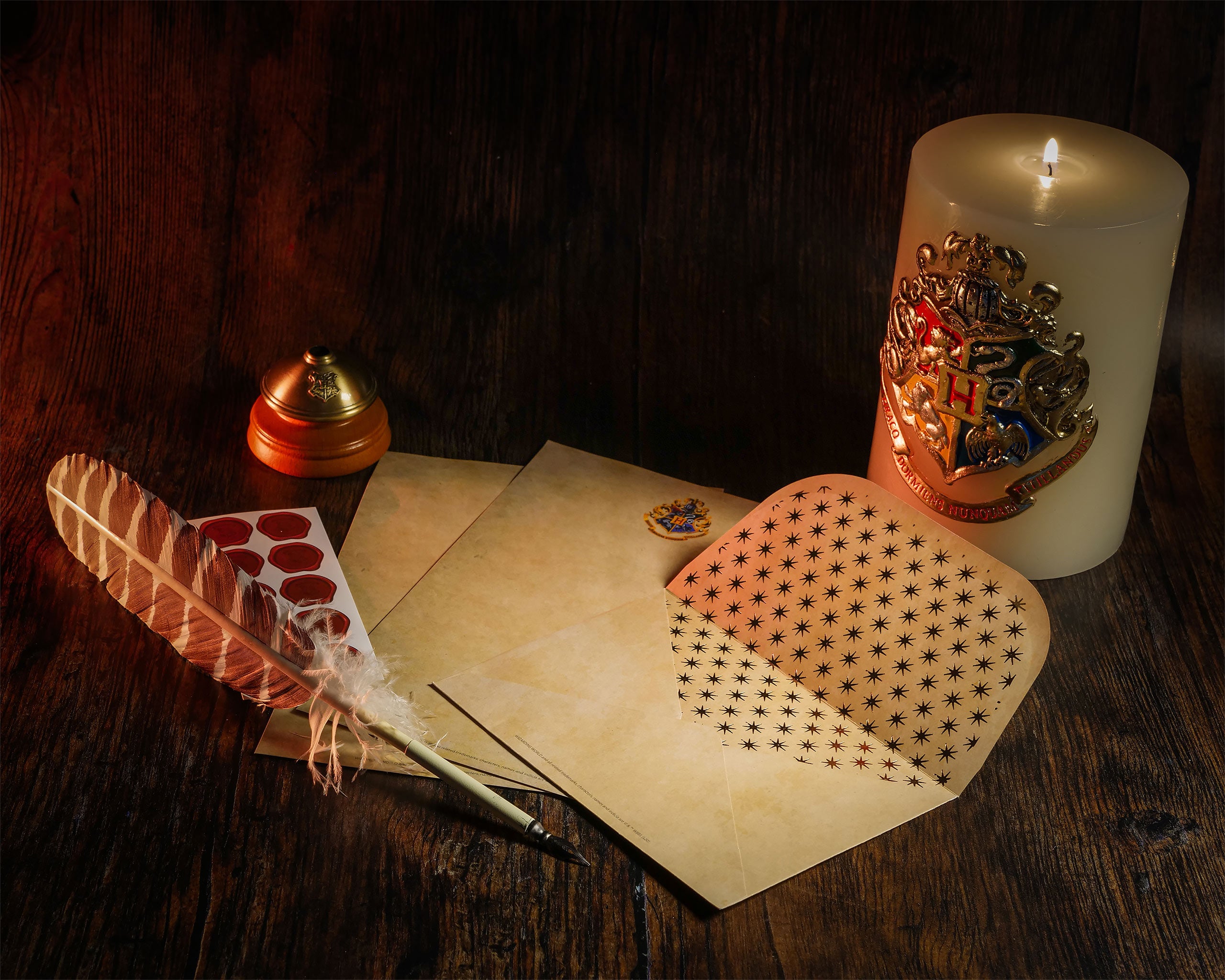 Imagen del producto Harry Potter - Papelería del Escudo de Hogwarts