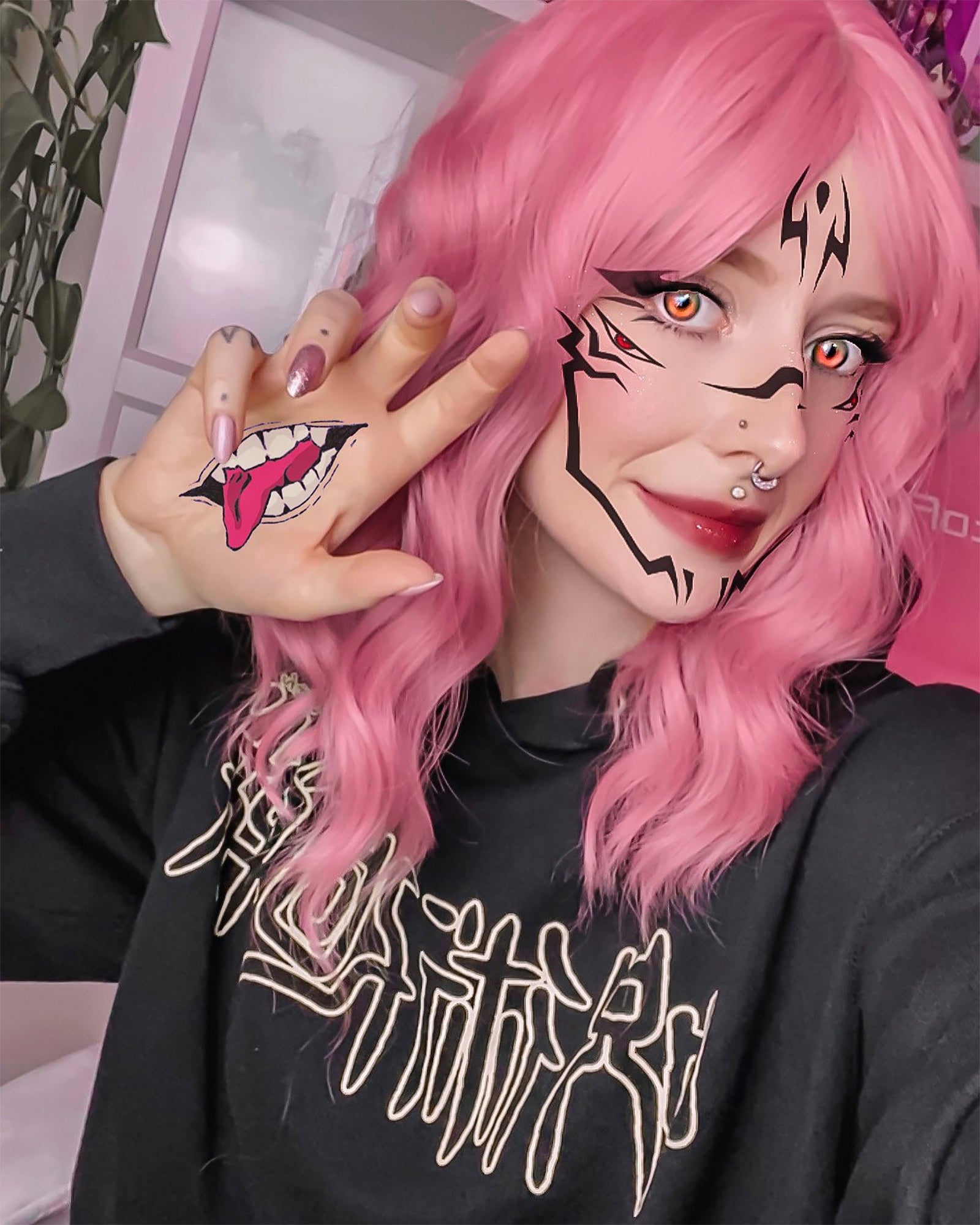 Imagen del producto Jujutsu Kaisen - Sudadera con capucha negra con logo de Magic School