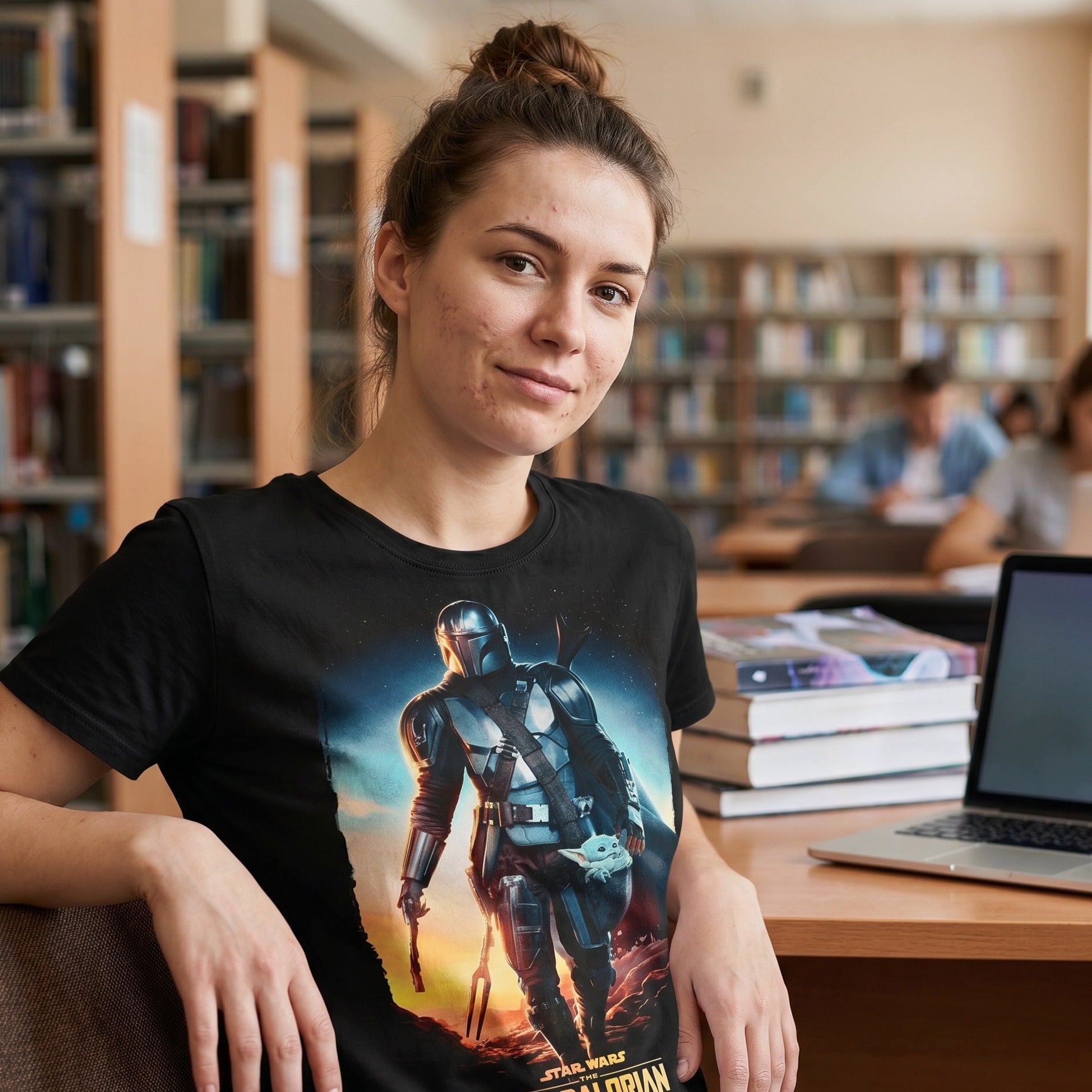 Imagen del producto Camiseta negra Through The Galaxy - Star Wars Mandalorian