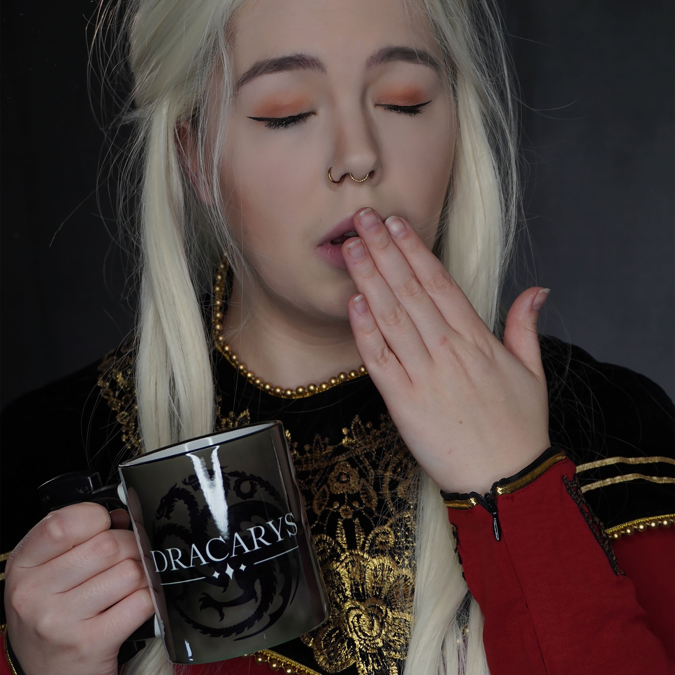 Imagen del producto Juego de Tronos - Taza Daenerys Targaryen - Línea de cita