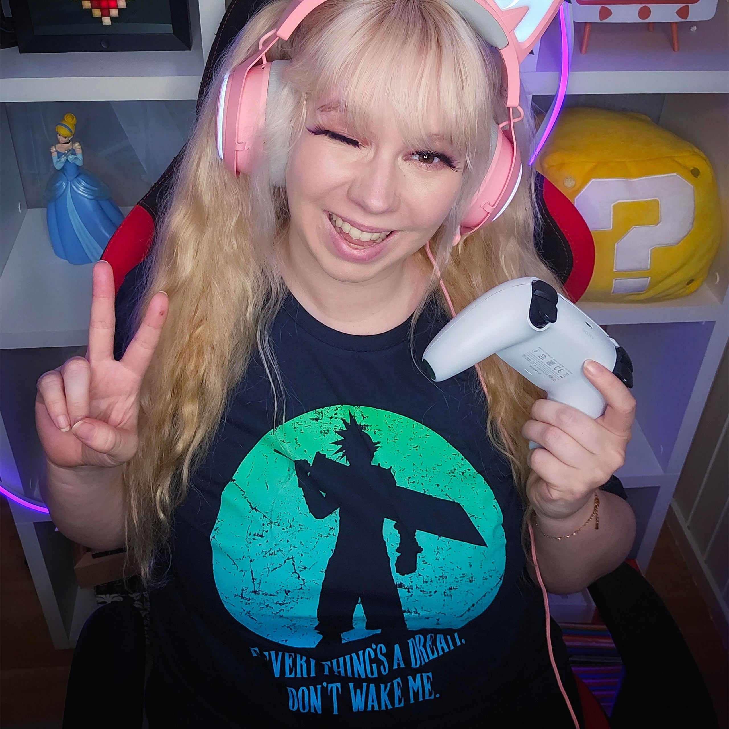 Imagen del producto Camiseta de Cloud Strife para fans de Final Fantasy azul