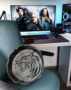 Imagen del producto Witcher - Cojín de peluche de la Escuela del Lobo