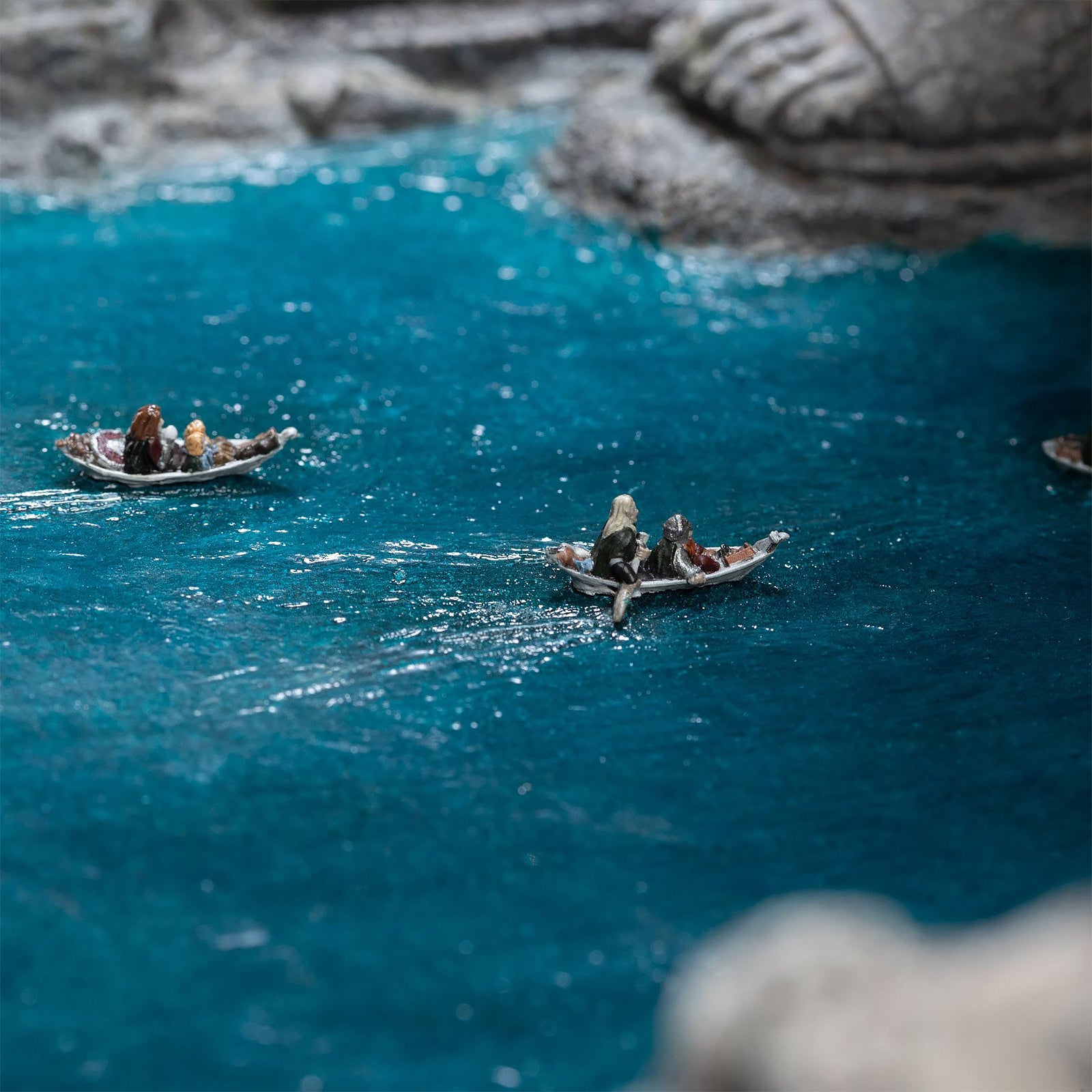 Product image The Lord of the Rings - Argonath Environment Figure Deluxe 34 cm