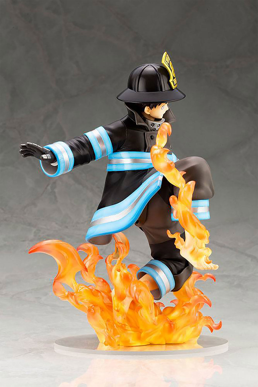 Imagen del producto Fire Force - Shinra Kusakabe Glow in the Dark ArtFX+ Figura Edición Bonus