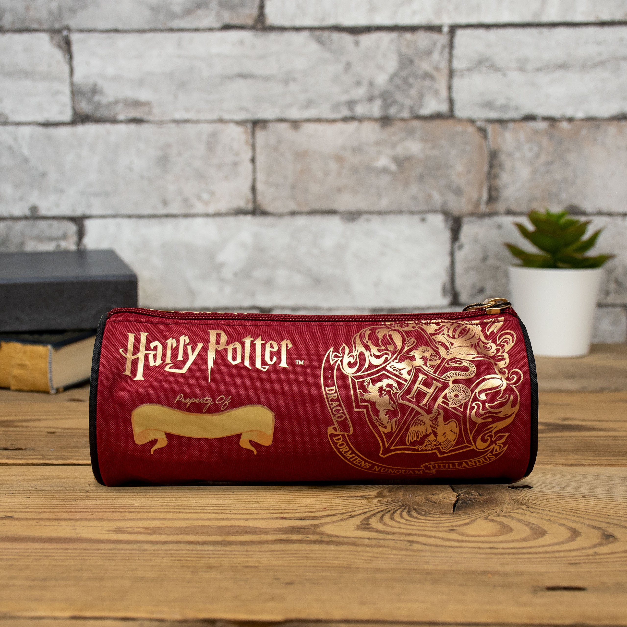 Imagen del producto Harry Potter - Estuche con Logo de Hogwarts