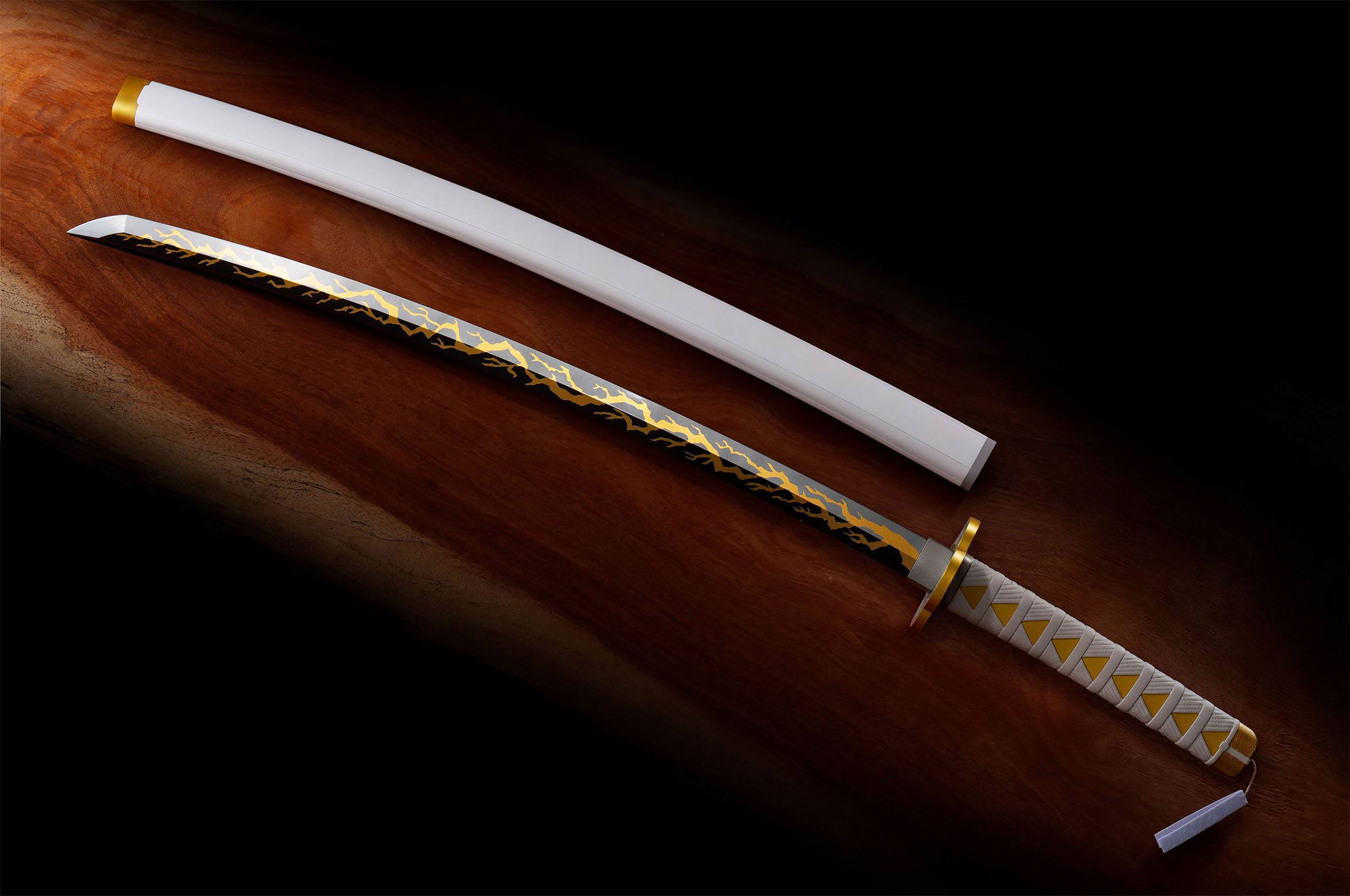 Imagen del producto Demon Slayer - Réplica de la Espada Nichirin de Zenitsu Agatsuma
