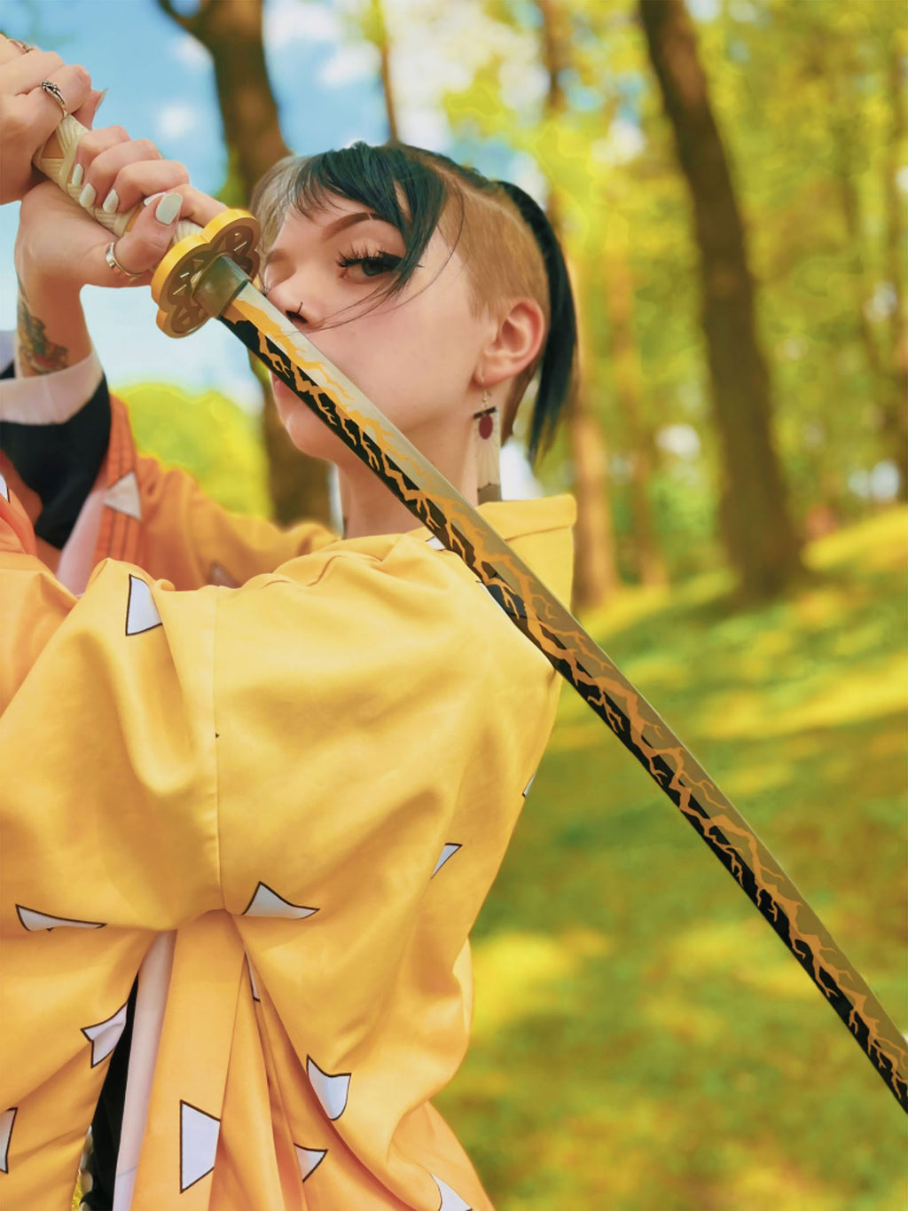 Imagen del producto Demon Slayer - Réplica de la Espada Nichirin de Zenitsu Agatsuma