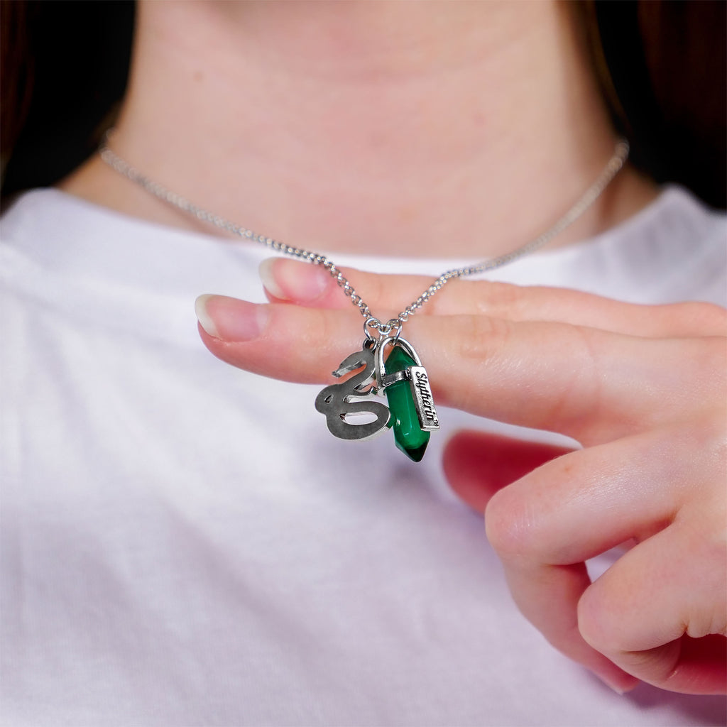 Imagen del producto Harry Potter - Cadena con el escudo de Slytherin