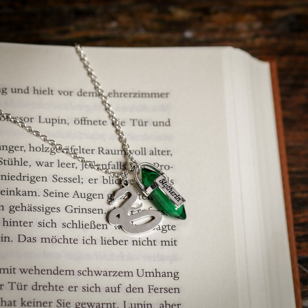 Imagen del producto Harry Potter - Cadena con el escudo de Slytherin